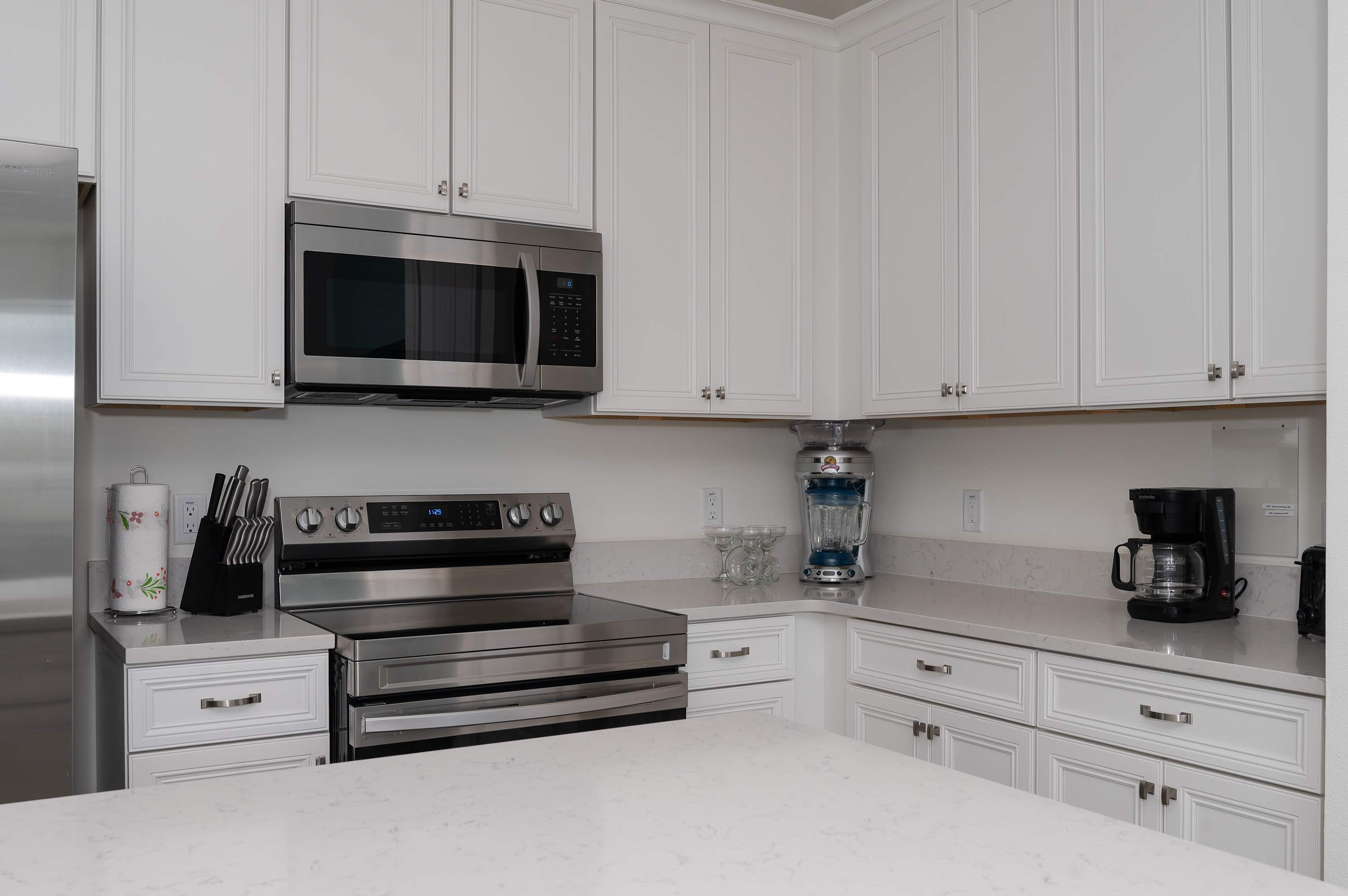 Townhome with patio near Disney and parks