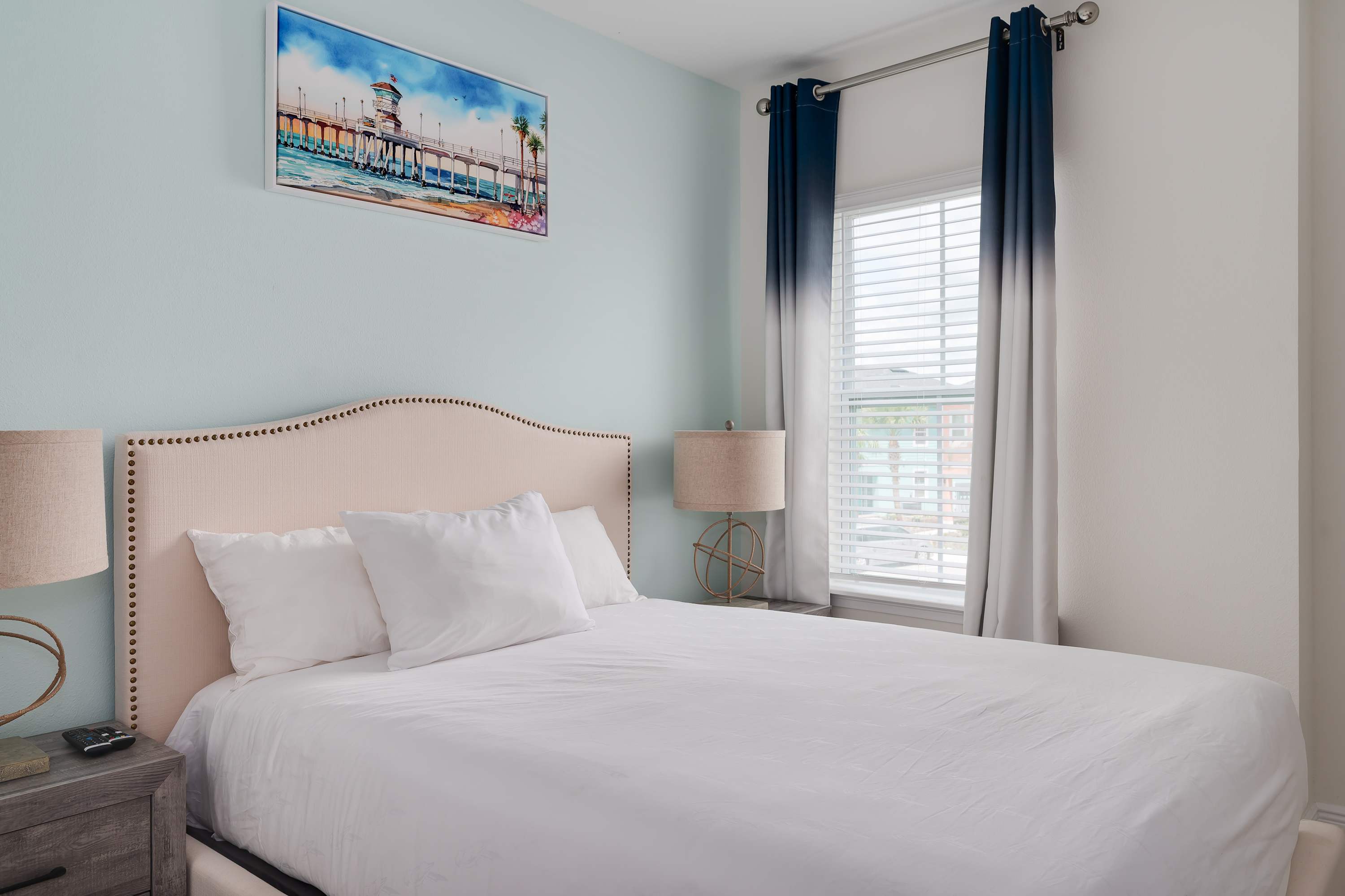 Townhome with patio near Disney and parks