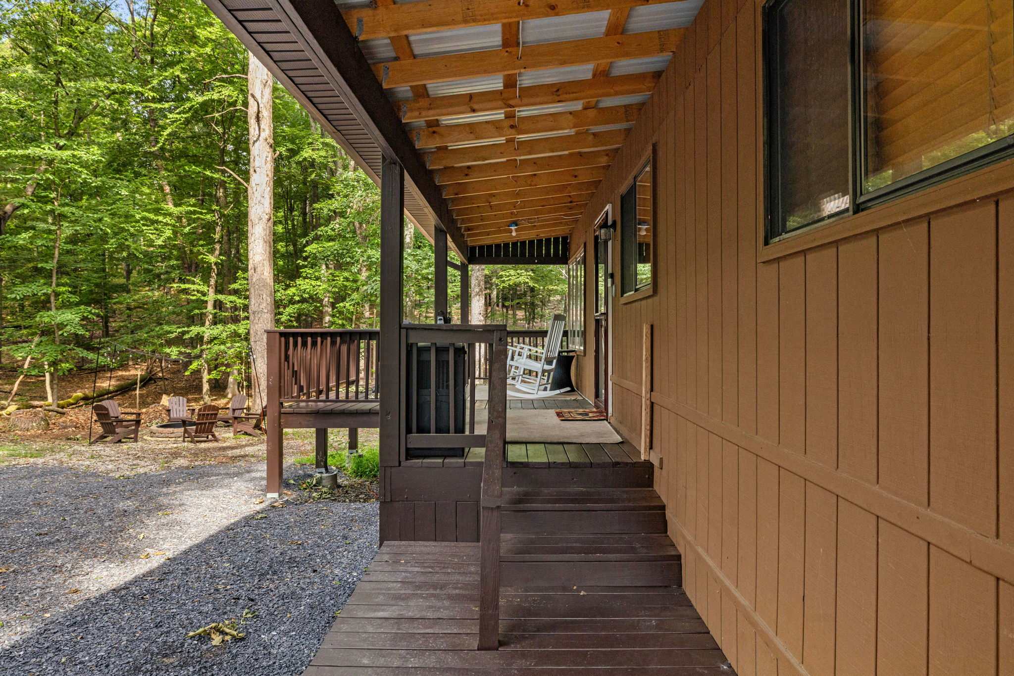 Cozy Cottage w Fireplace, FirePit & Resort Access
