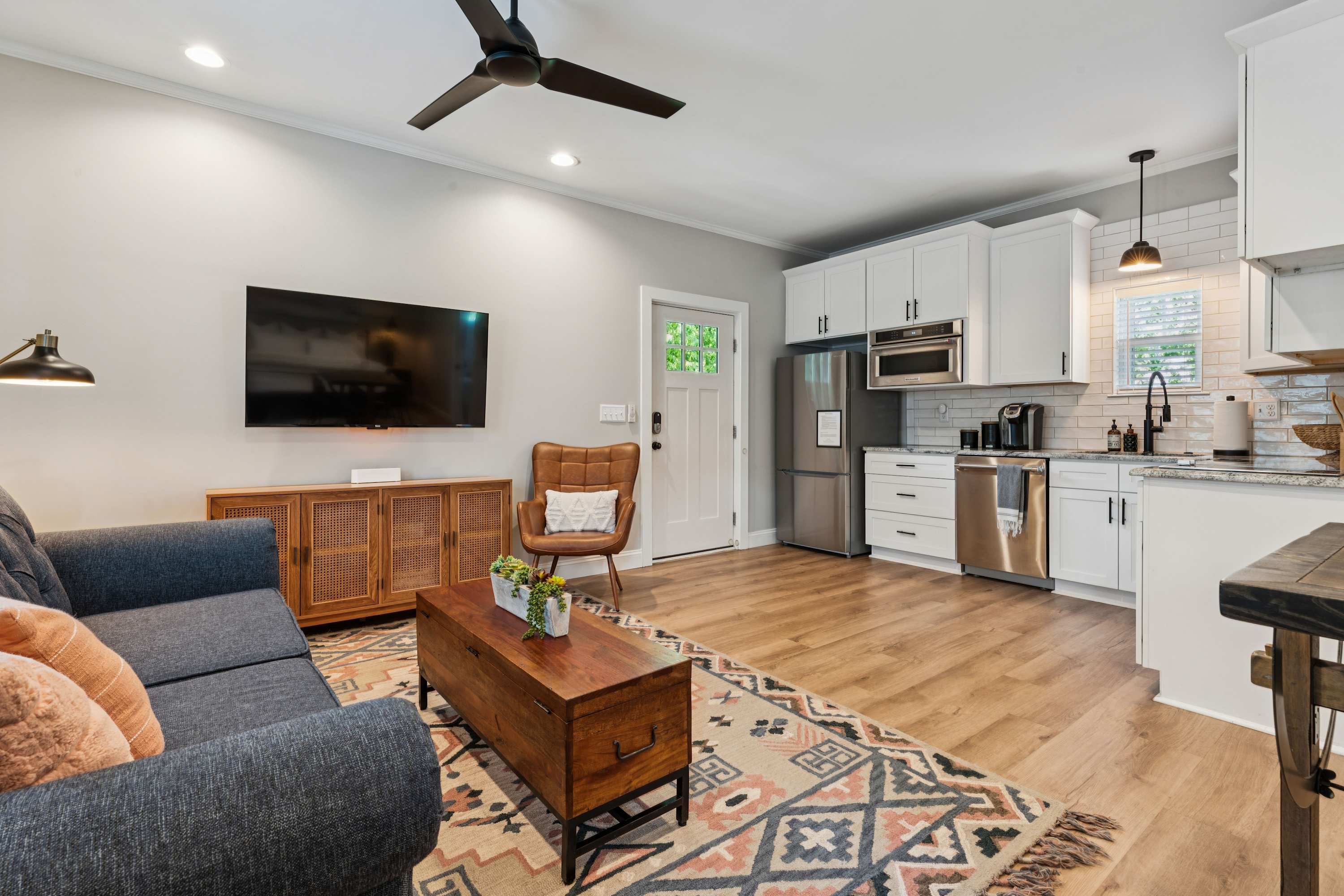 The open kitchen is well equipped for an unforgettable getaway​