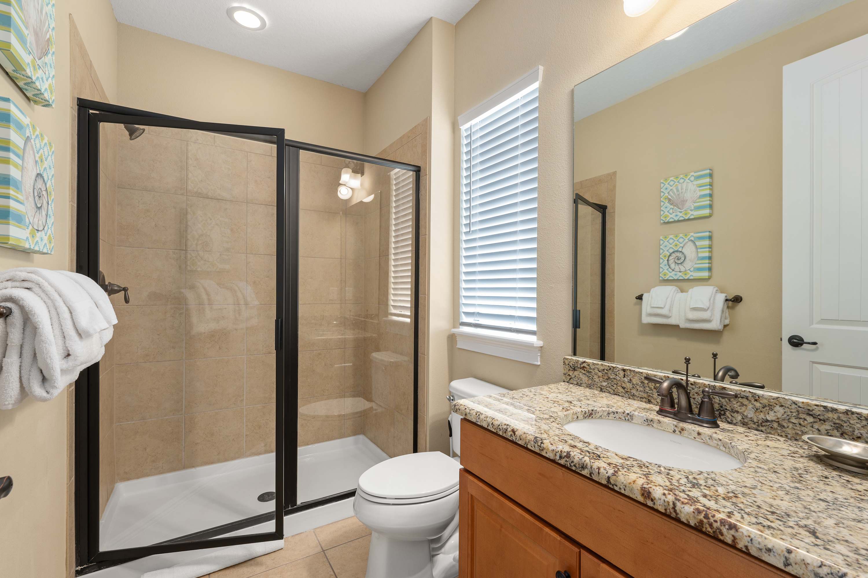 5BR themed retreat w/ game room near Disney