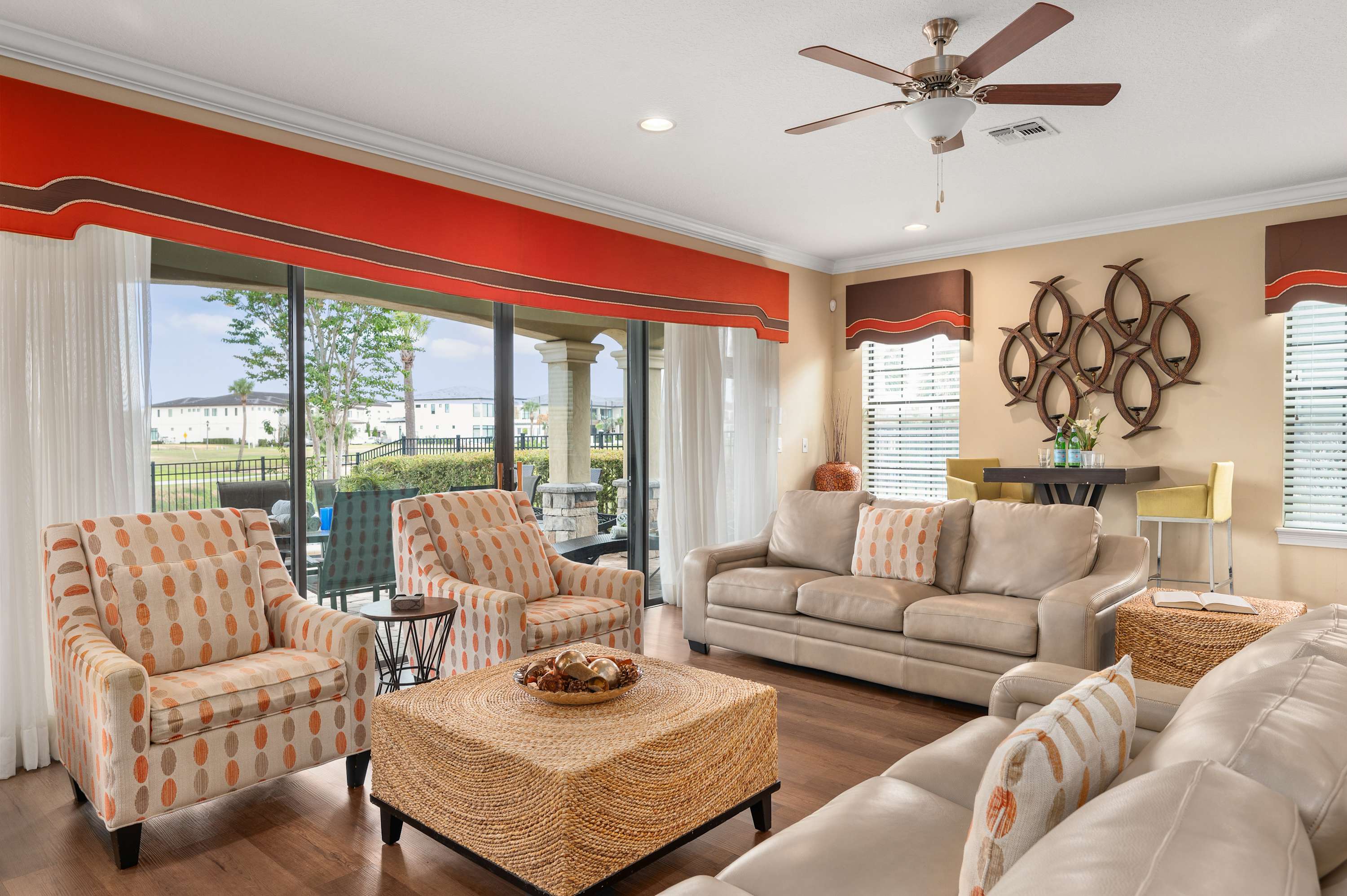5BR themed retreat w/ game room near Disney