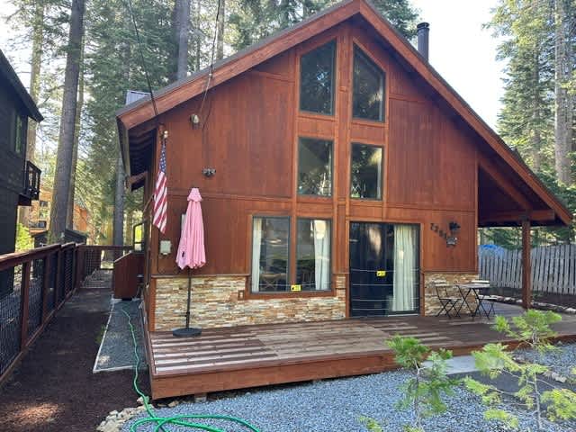 Relax at Rustic Tahoe Charm - Minutes to Lake | Photo 2