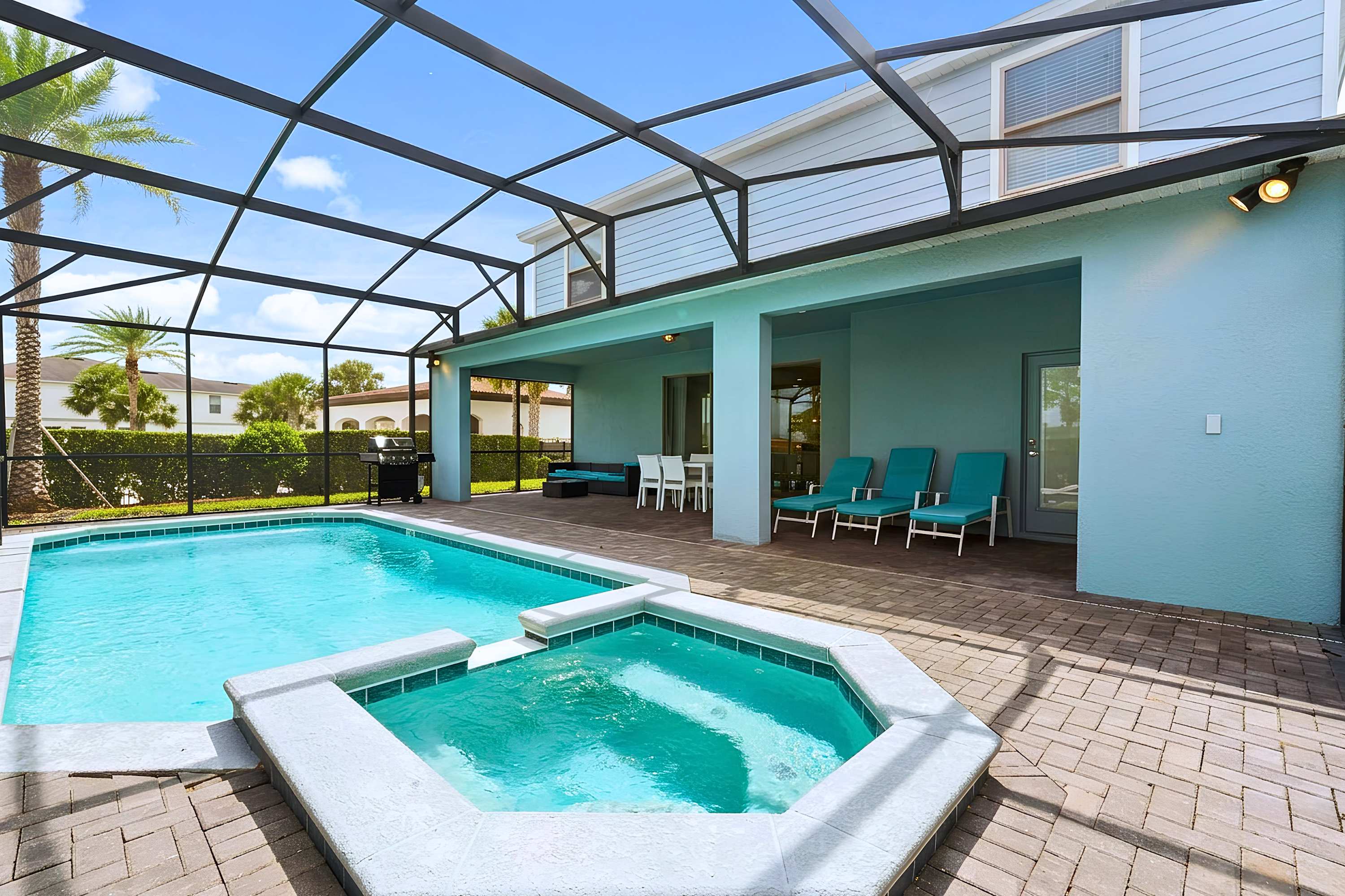 Upstay Lake View Villa with Hot Tub Pool Resort