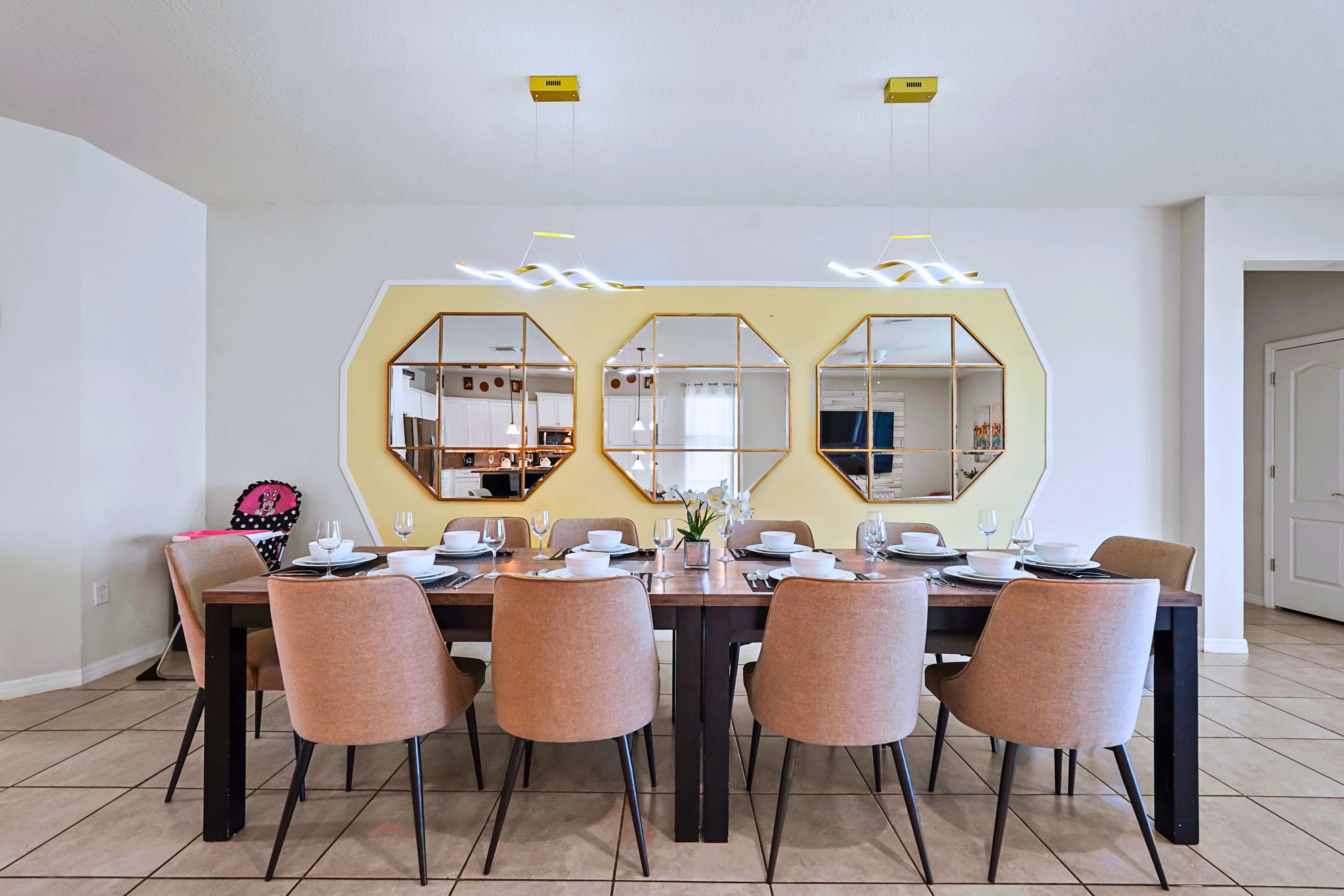 Memorable family feasts and group dinners in this modern and elegant dining area