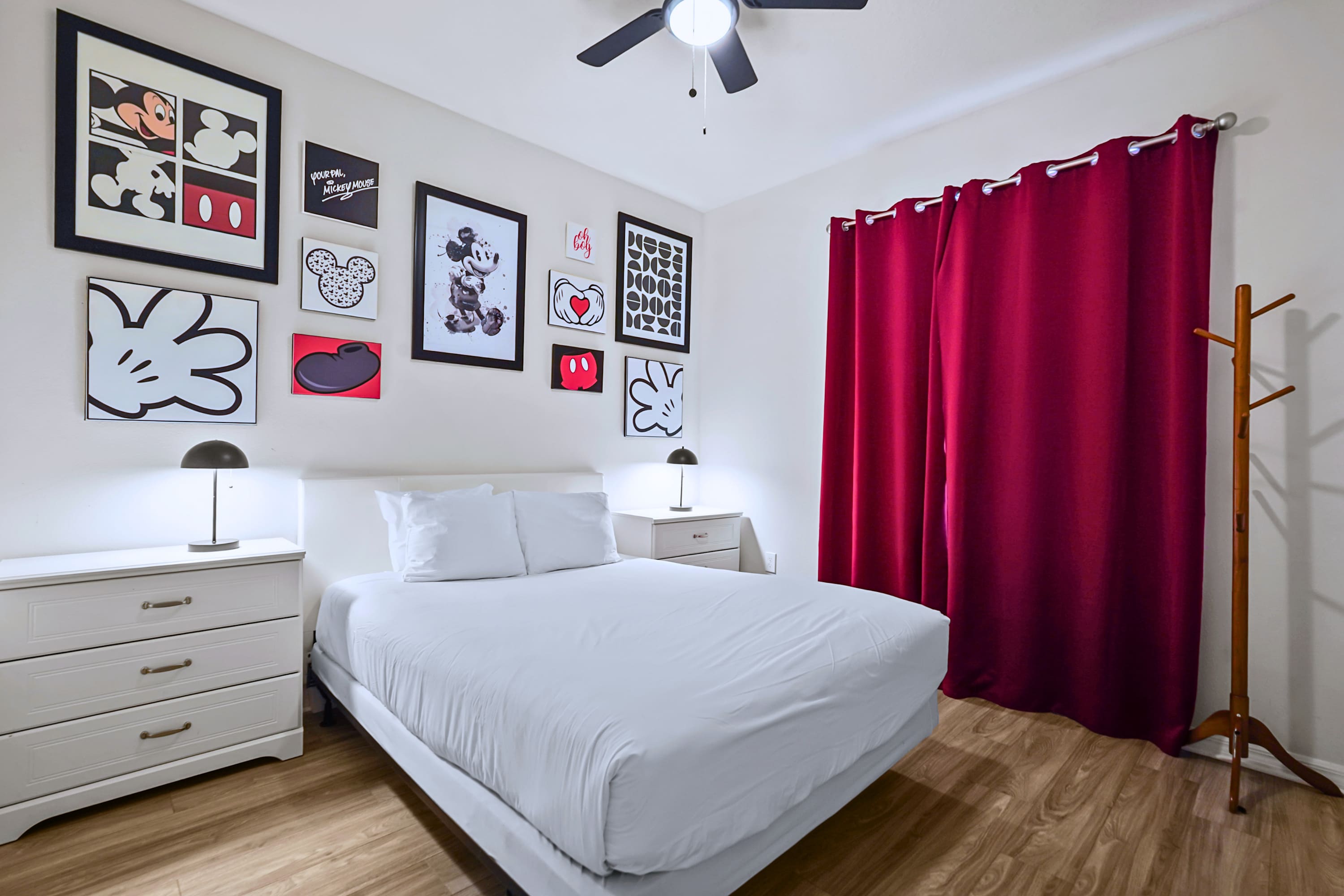 Sweet dreams indeed! In this playful and comfortably styled bedroom.