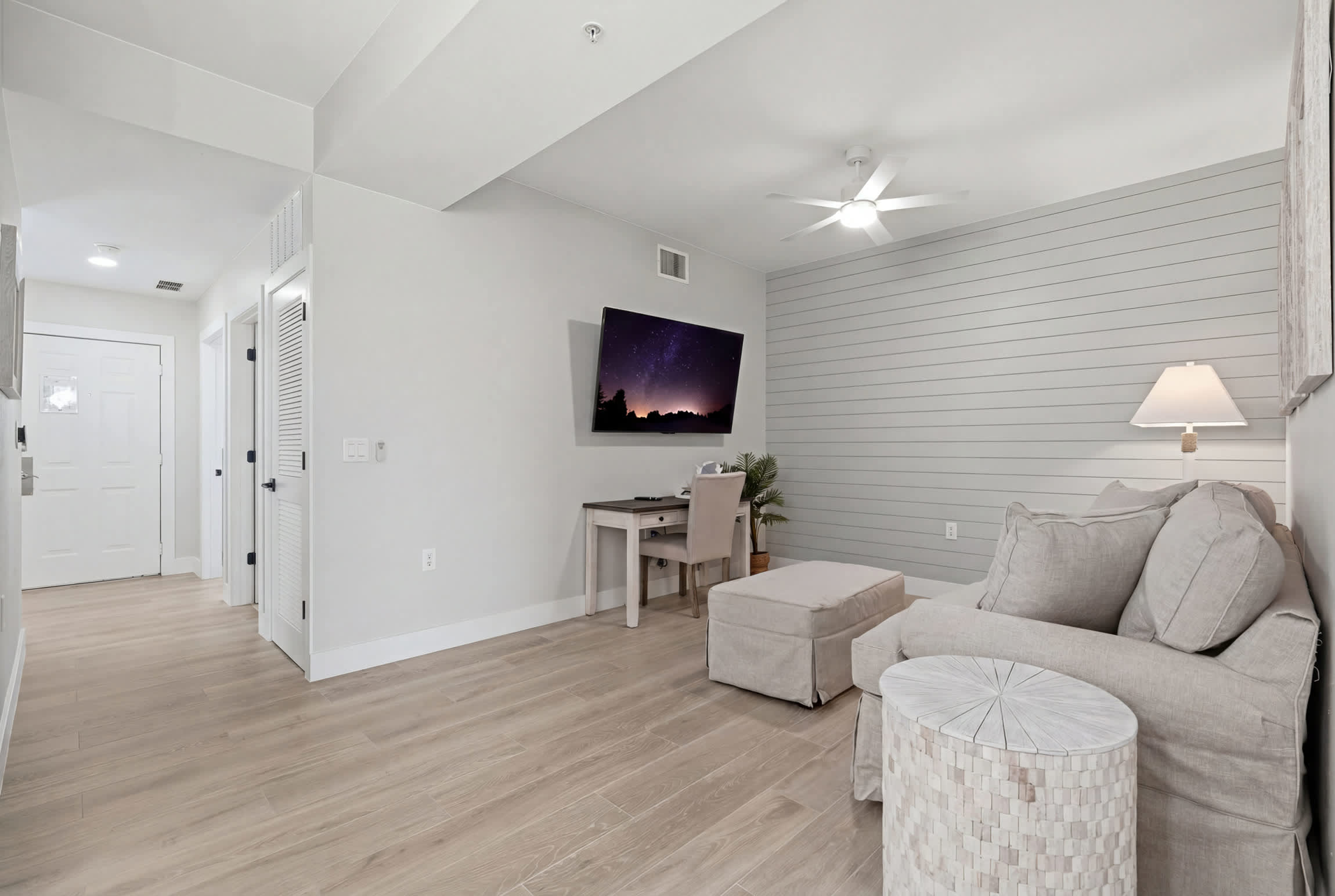 314 Renovated First Floor with Golf Views | Photo 18