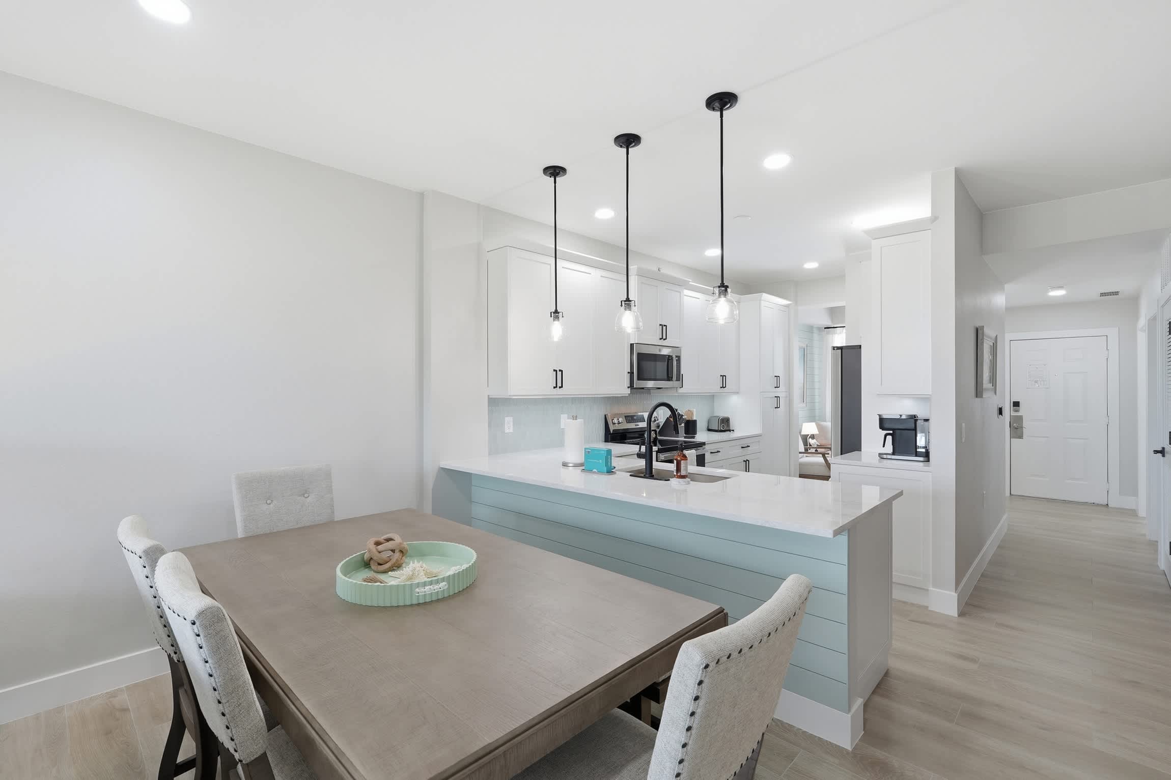 314 Renovated First Floor with Golf Views | Photo 3