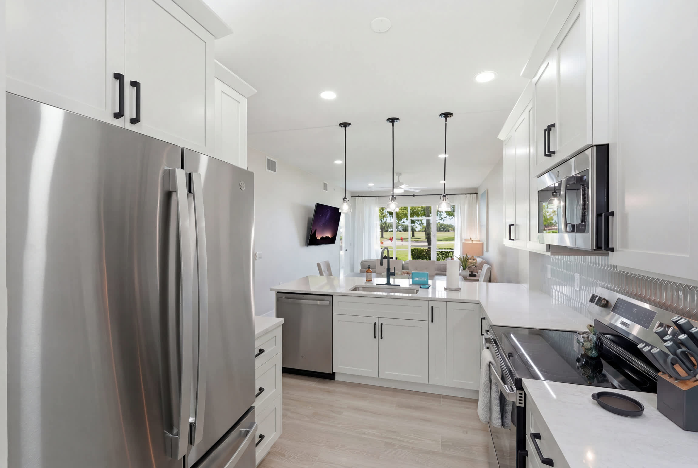 314 Renovated First Floor with Golf Views | Photo 20