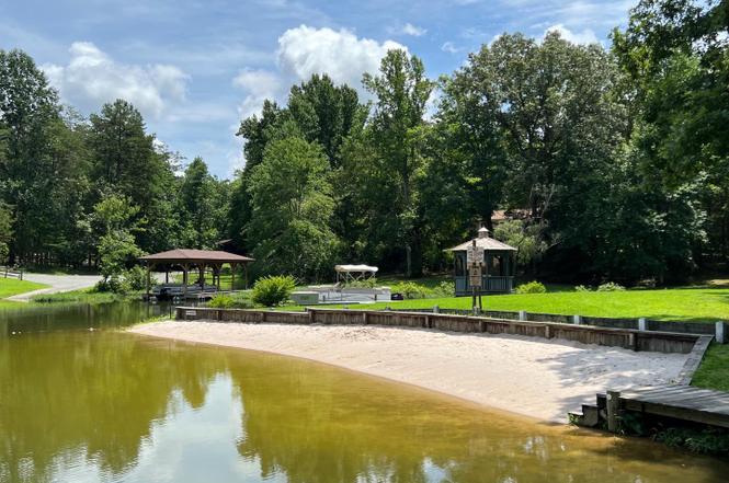Lake Anna Cottage w Community Beach & Boat Launch