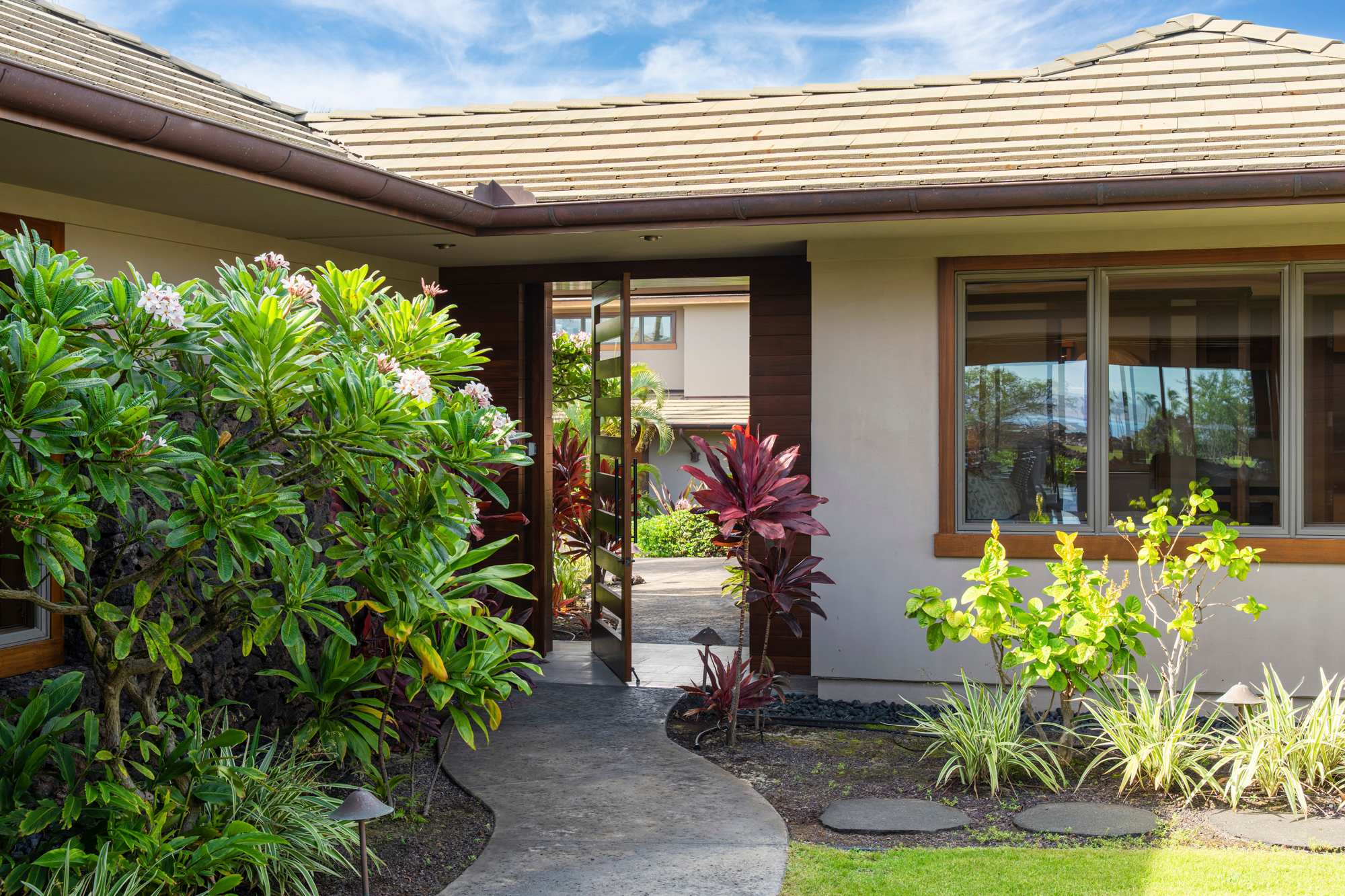 Aloha Nui at Residences of Laulea, Big Island, Hawaii, by Luxus Vacation Properties