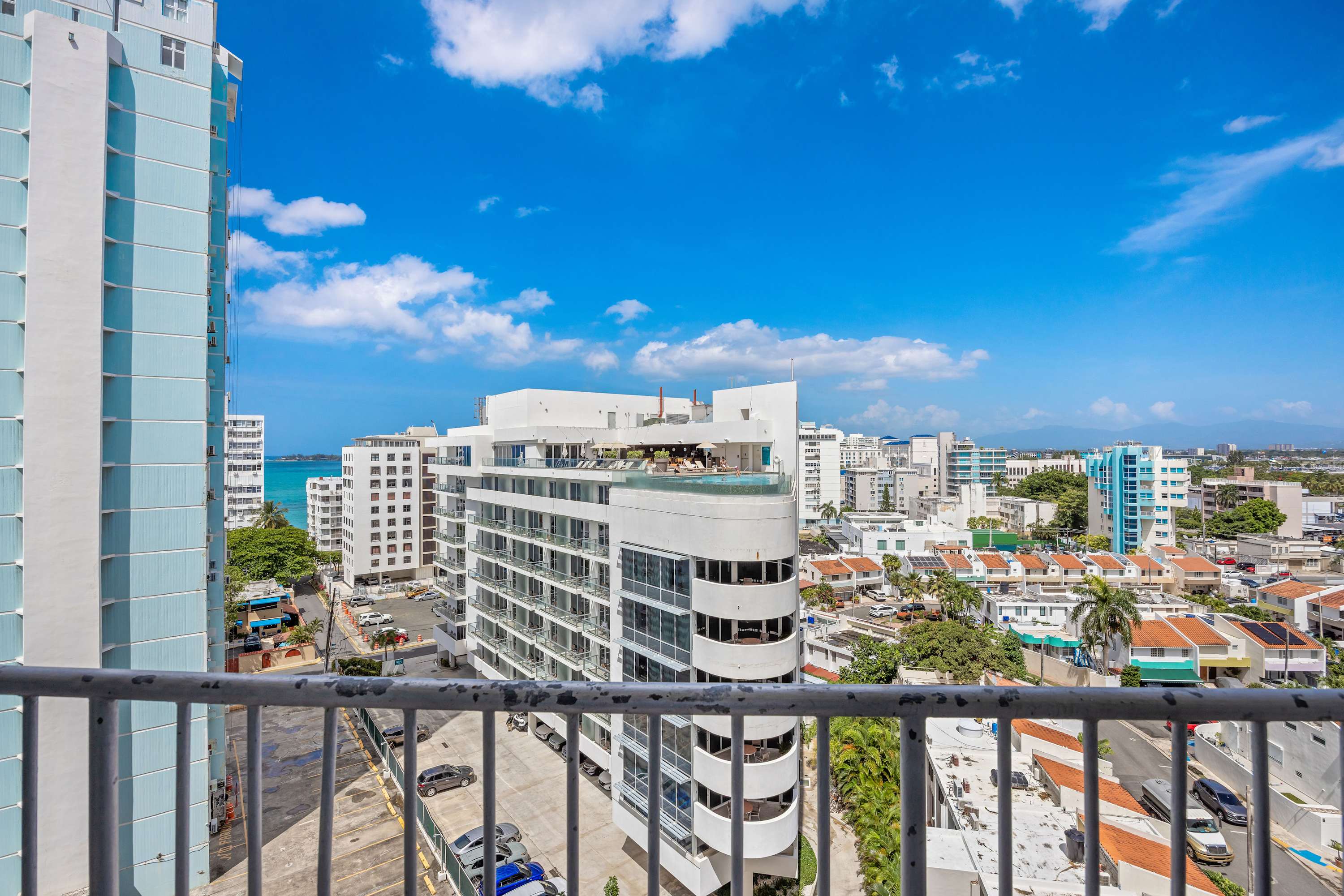 Isla Verde Beachfront ESJ Tower by Otium