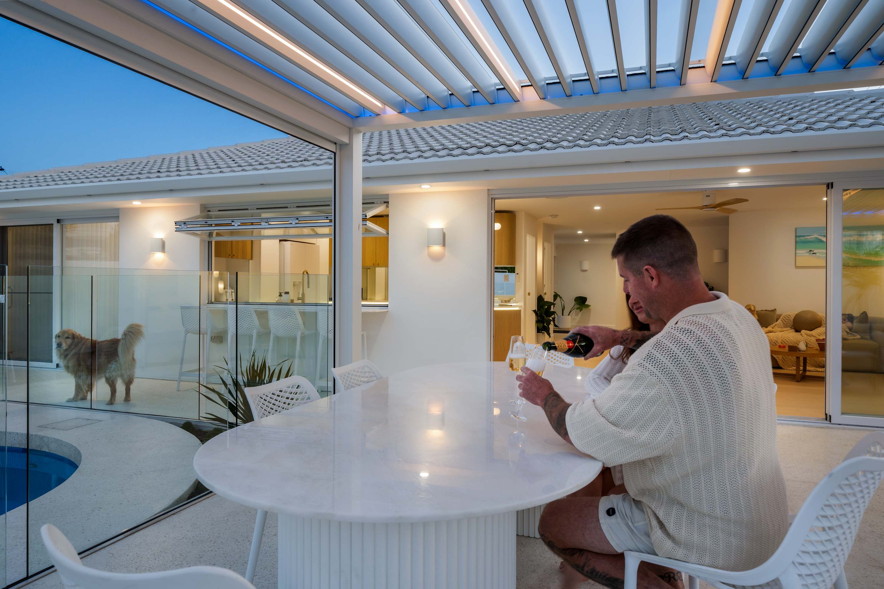 Outdoor dining