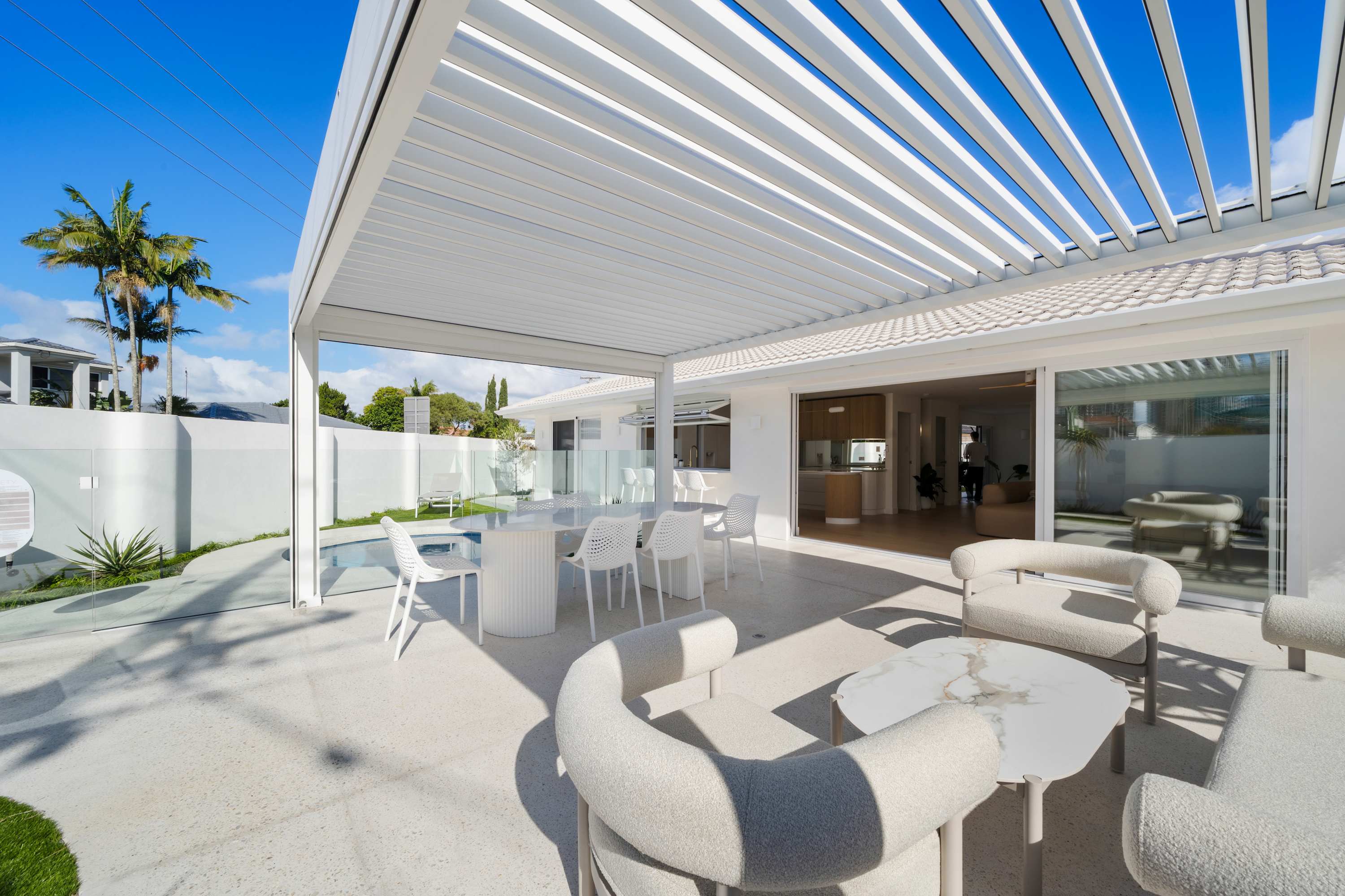 Outdoor seating & dining.