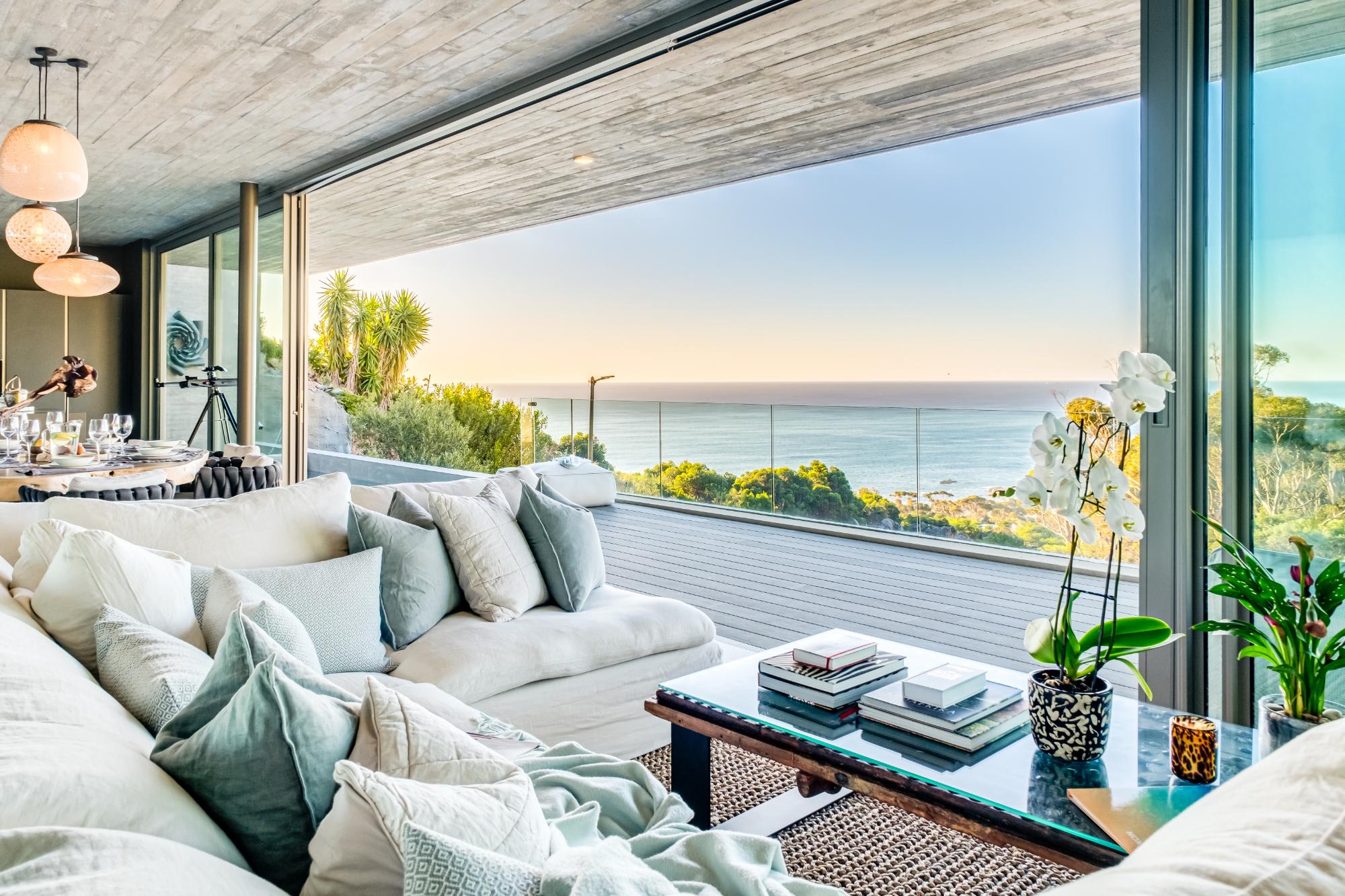 Magnificent Camps Bay Apartment Villa Mirto 2