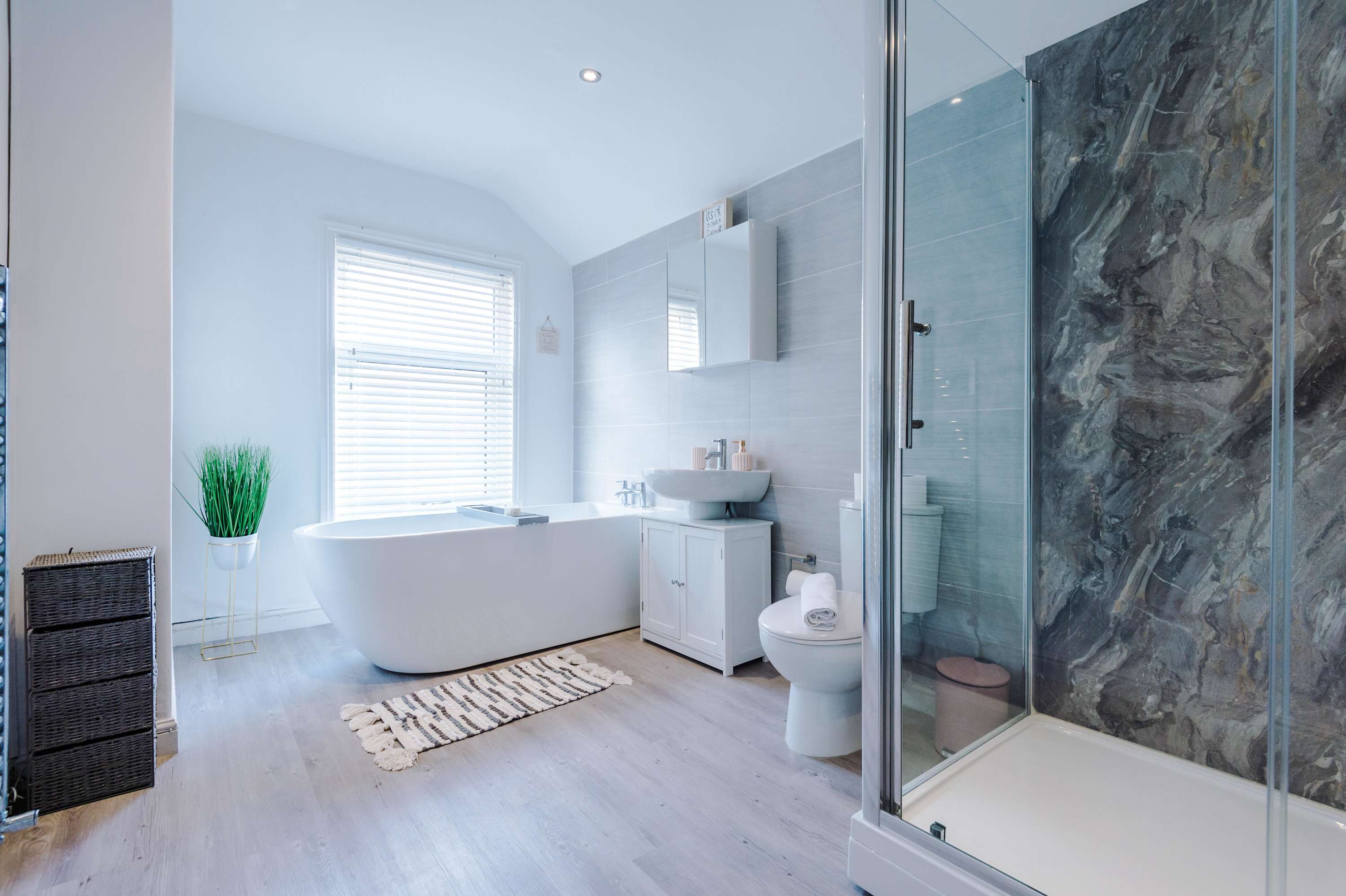 Modern 3BR House Sleeps 7 Near Chester Centre in Hope Street 17 CH4 8BU - Property image 13 - VivreStays