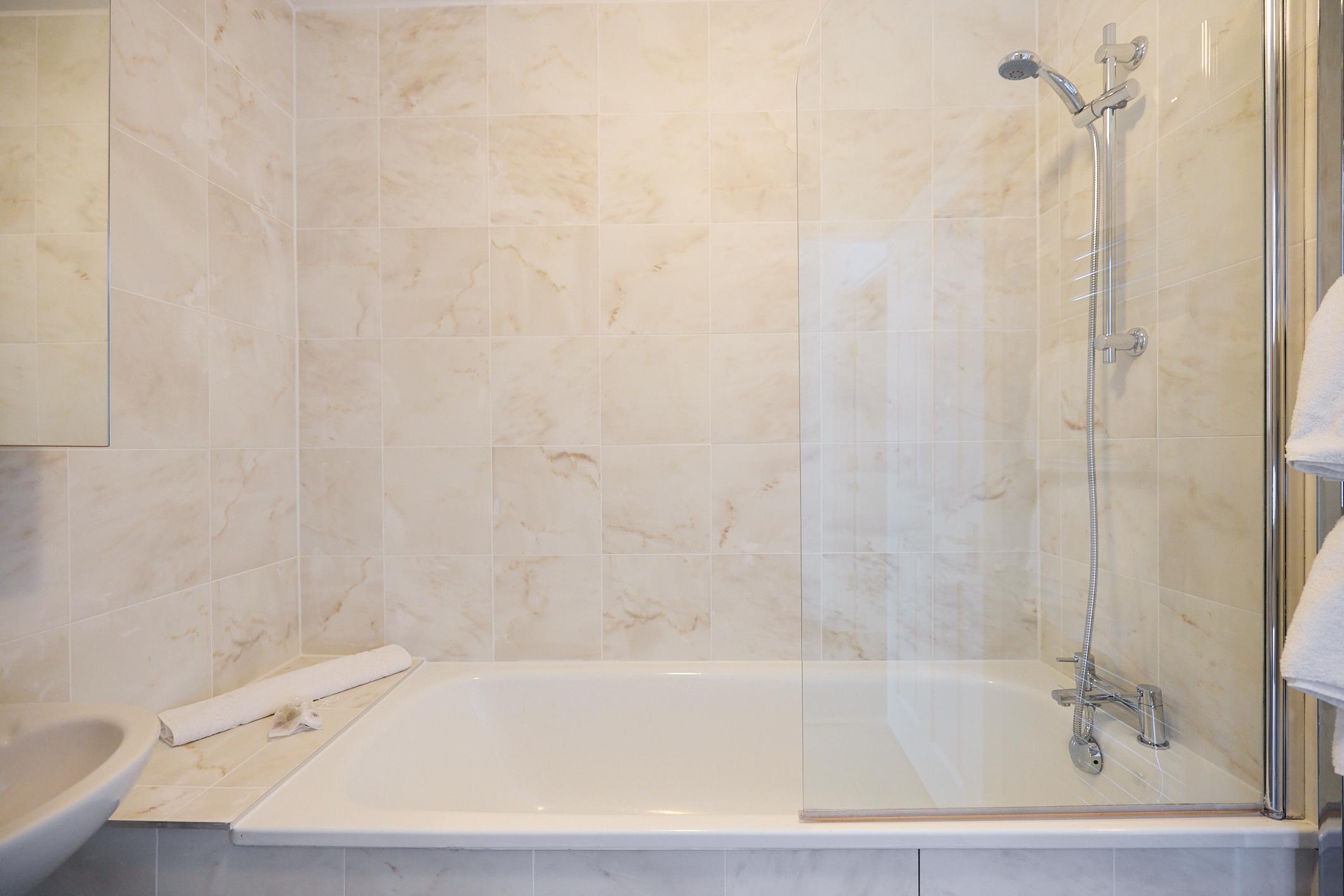 Oak & Earth Isle of Dogs Apartment in Mellish Street 161 E14 8PJ - Property image 21 - VivreStays
