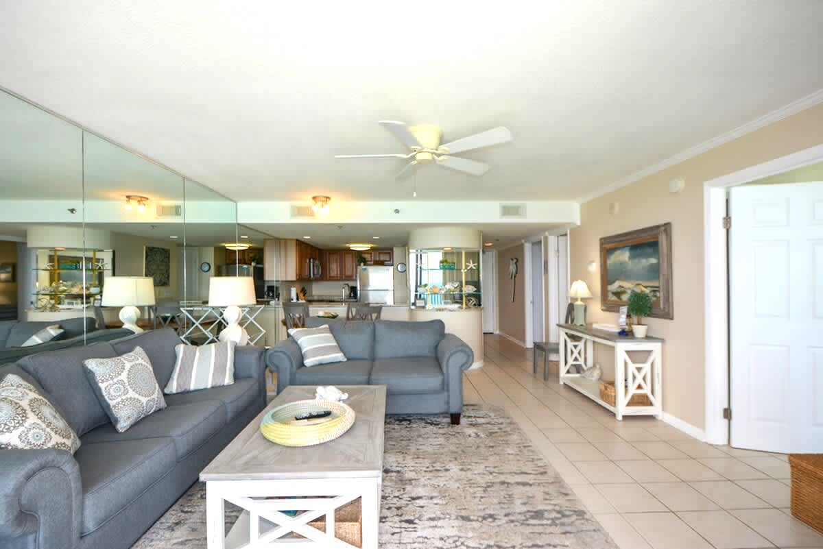 One Seagrove Place 1205 | Photo 6