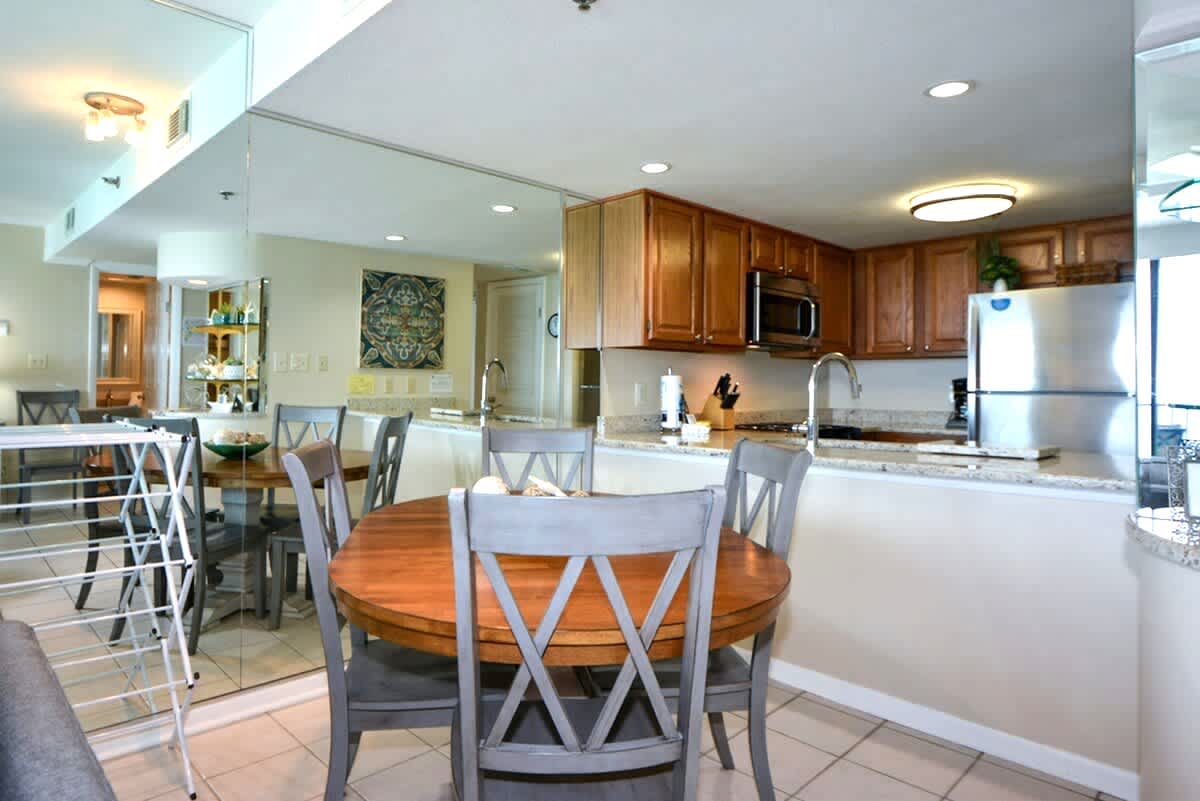 One Seagrove Place 1205 | Photo 9
