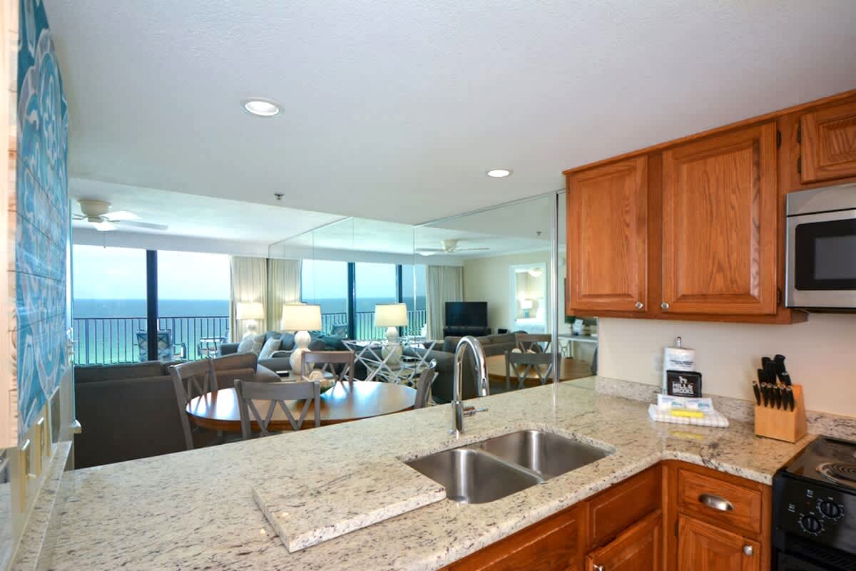 One Seagrove Place 1205 | Photo 15