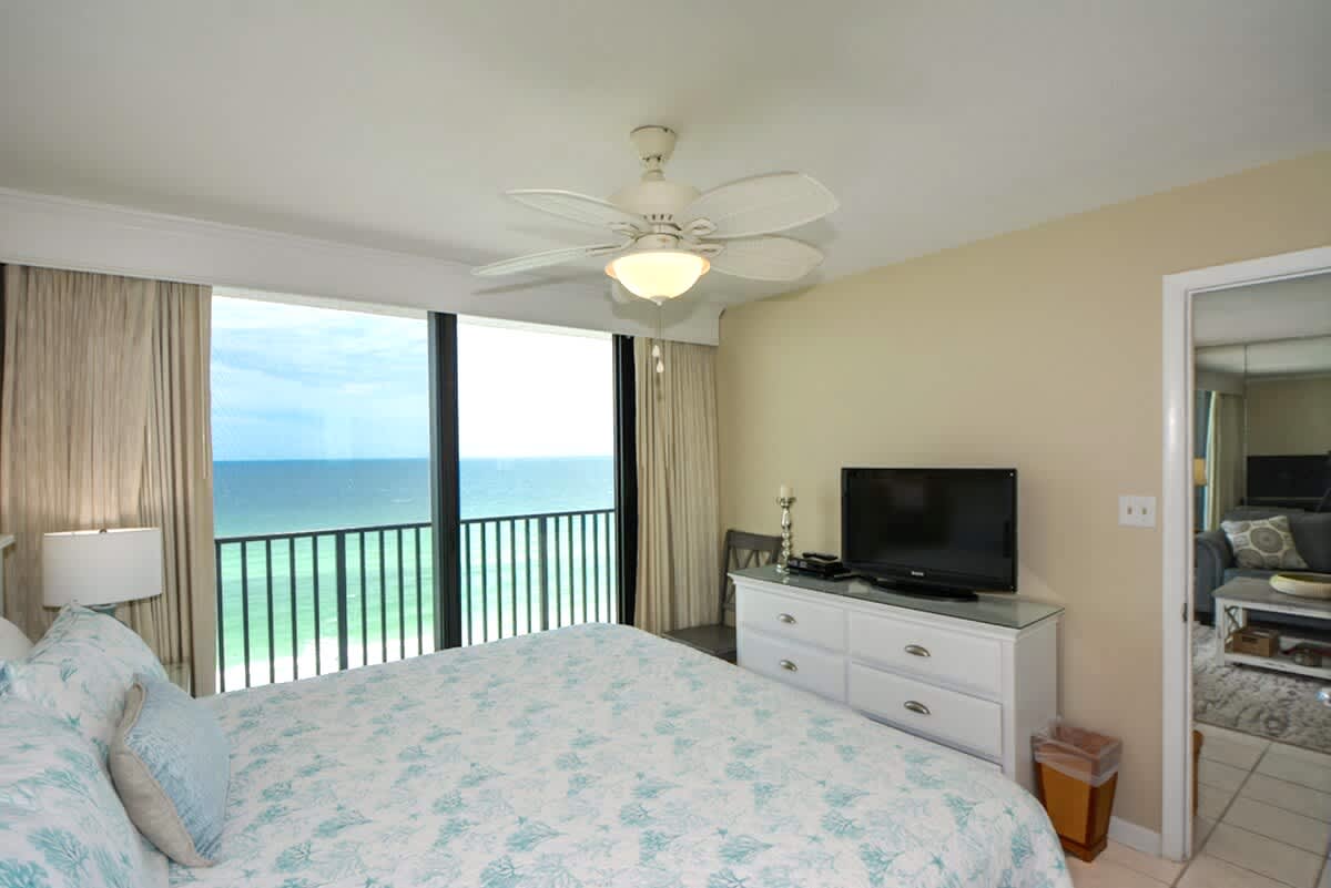 One Seagrove Place 1205 | Photo 22