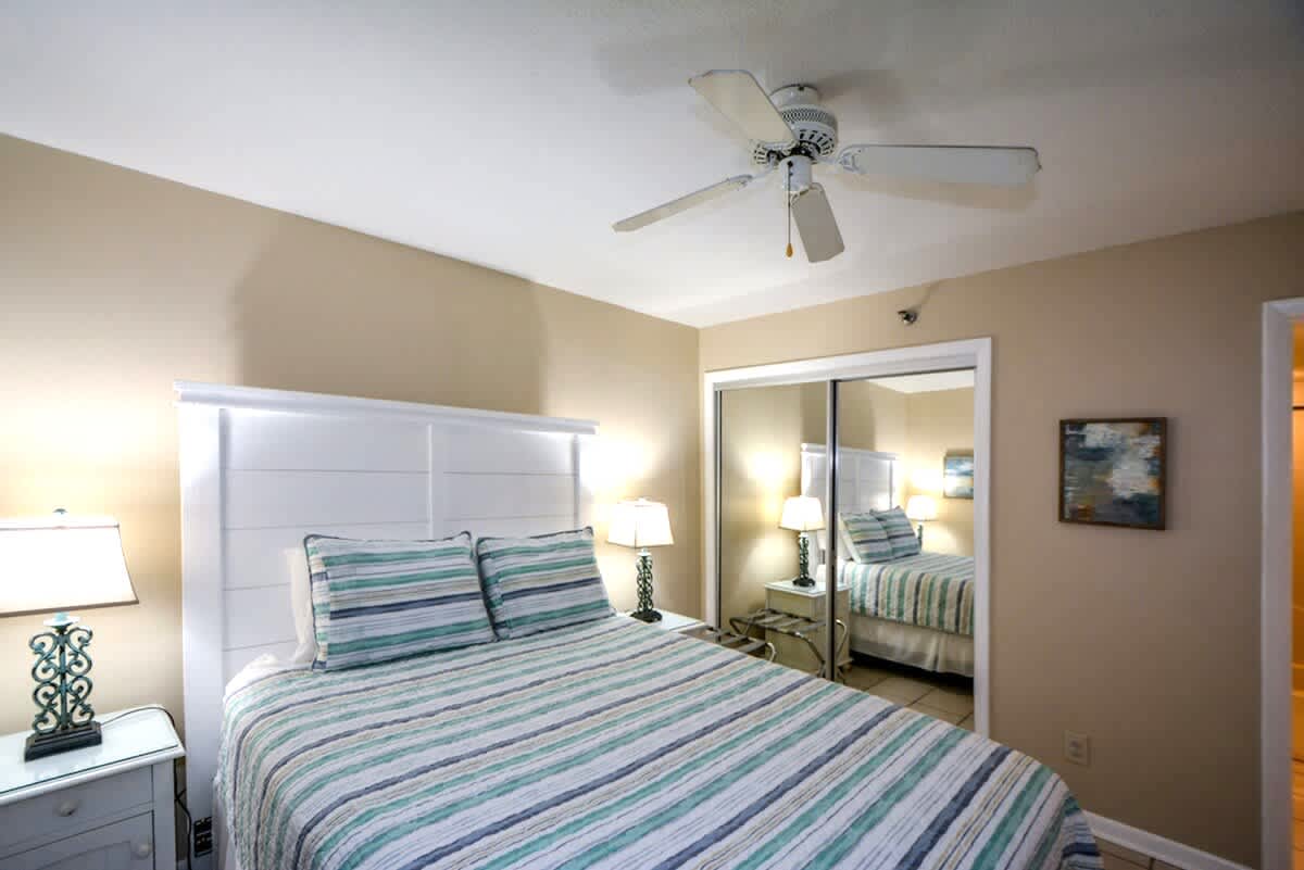 One Seagrove Place 1205 | Photo 27
