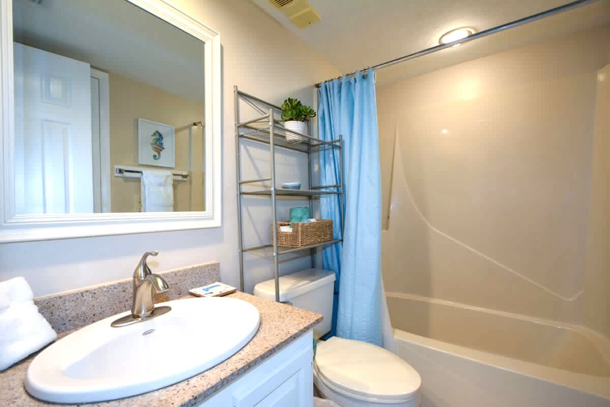 One Seagrove Place 1205 | Photo 25