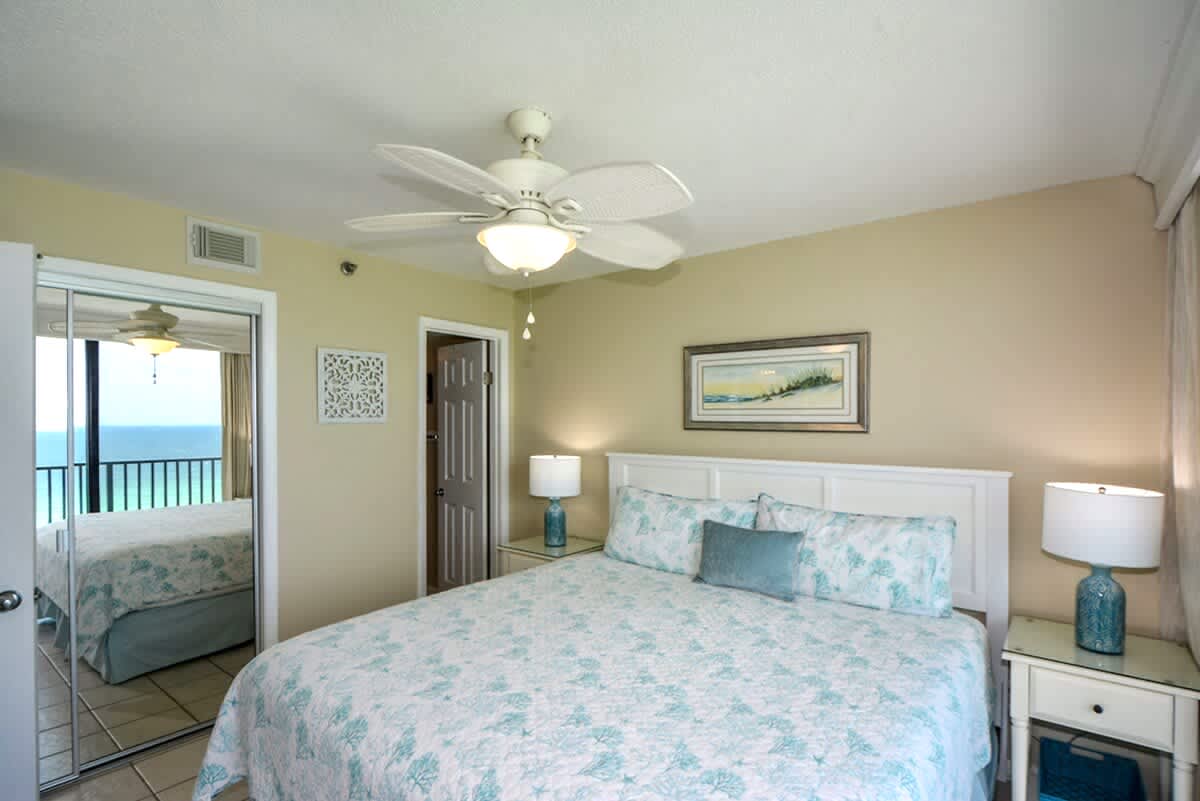 One Seagrove Place 1205 | Photo 23