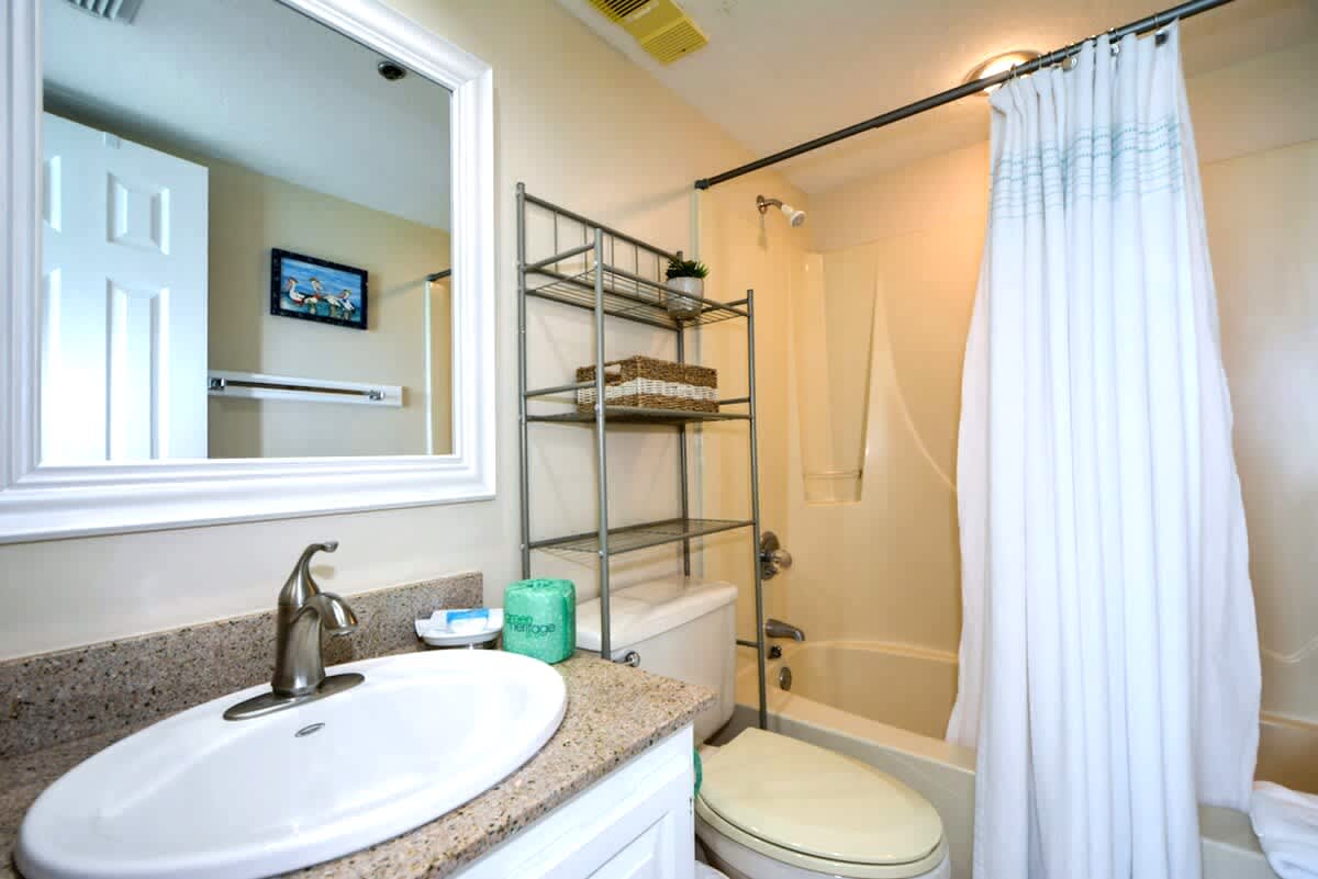 One Seagrove Place 1205 | Photo 20