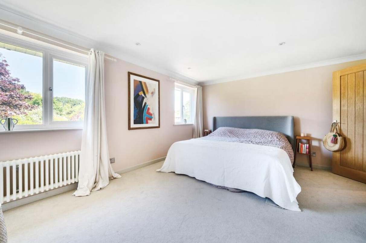 Spacious Runcton Home near Goodwood & Coast