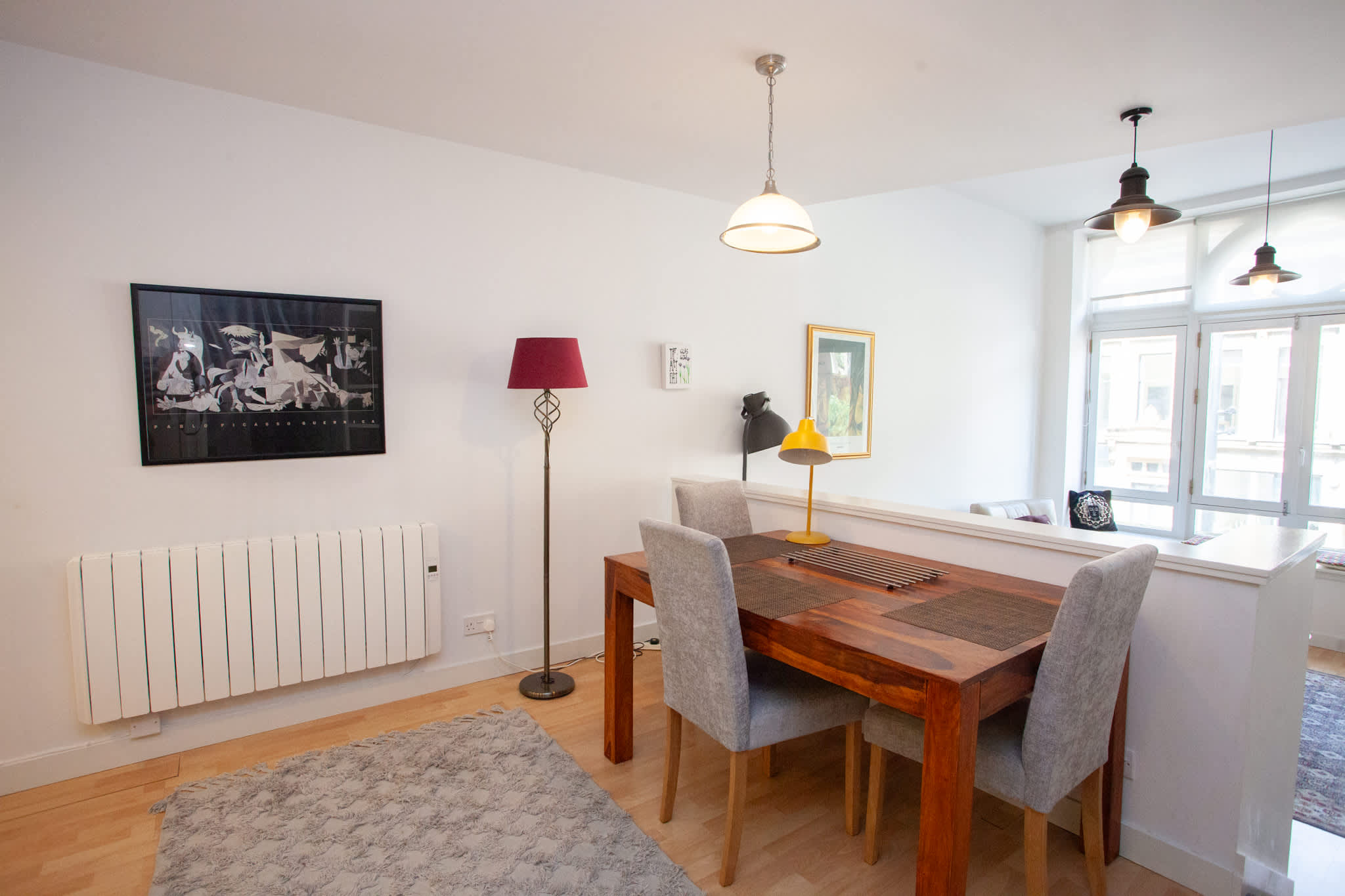Art-Filled Sanctuary in Glasgow City in 203 Pitt Street G2 4DT - Property image 5 - VivreStays