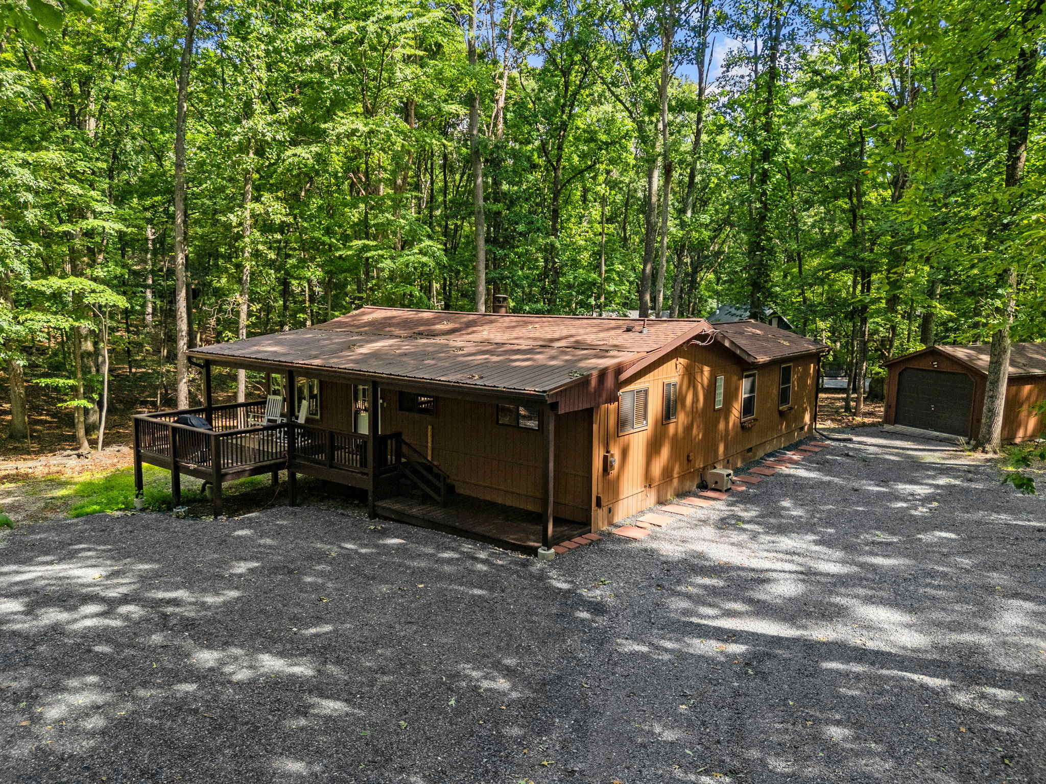 Cozy Cottage w Fireplace, FirePit & Resort Access