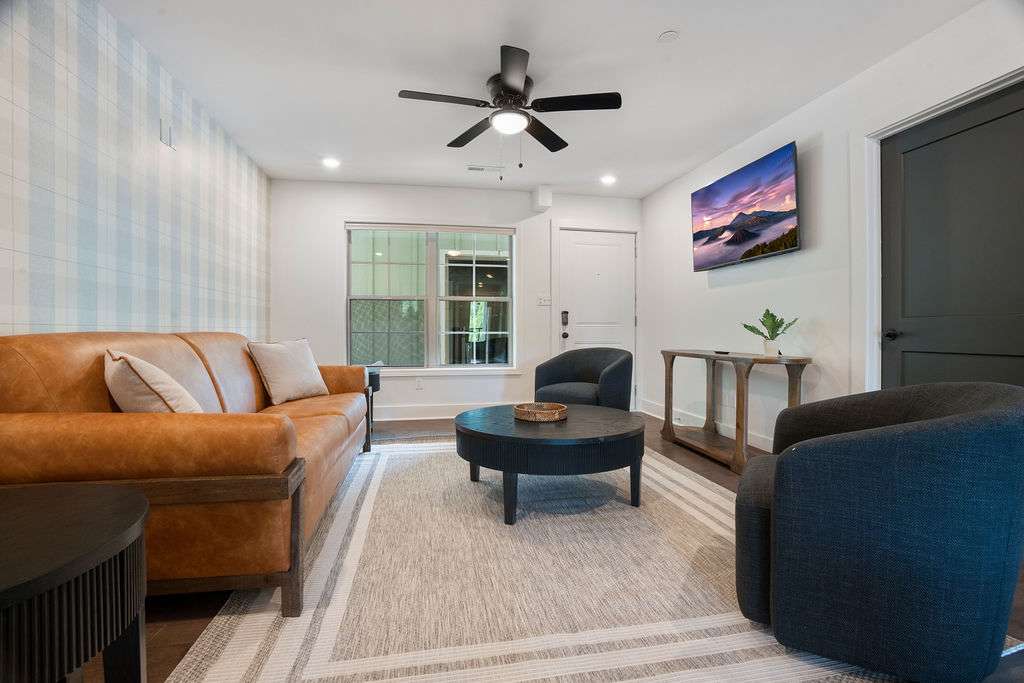 Smokies Edge Condo – Bunk/King – photo 2