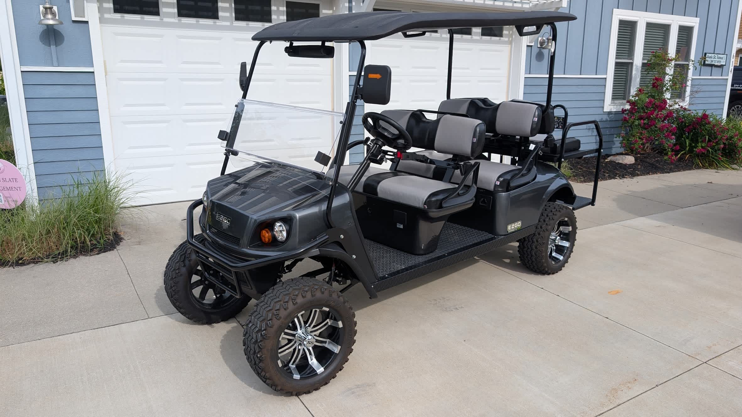 Beach House with Hot Tub and Golf Cart 4