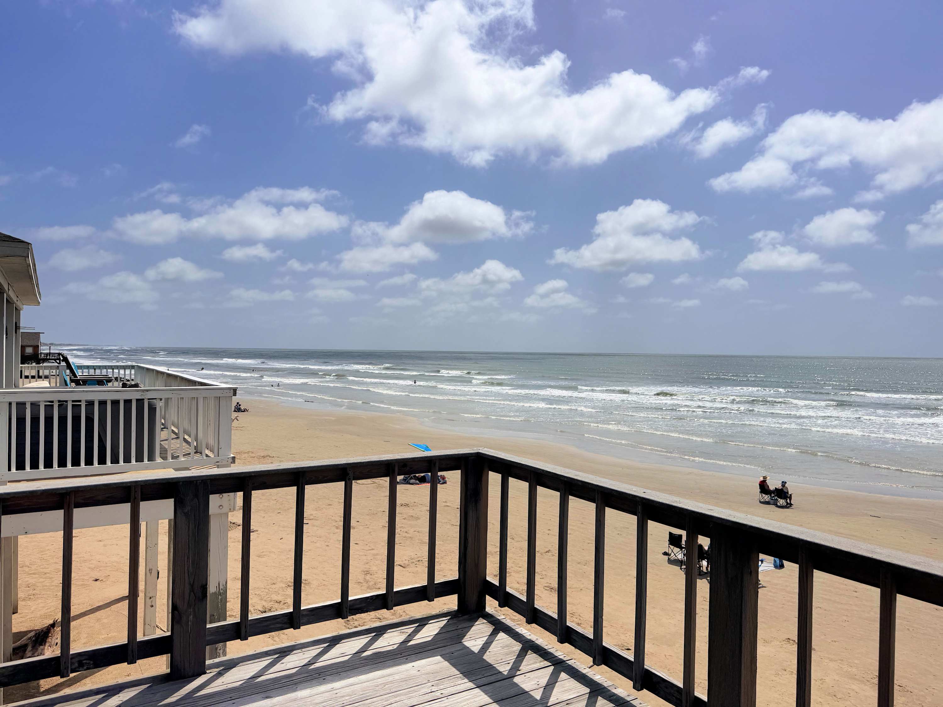 Seaside Haven Direct Beachfront by the Jetty 4