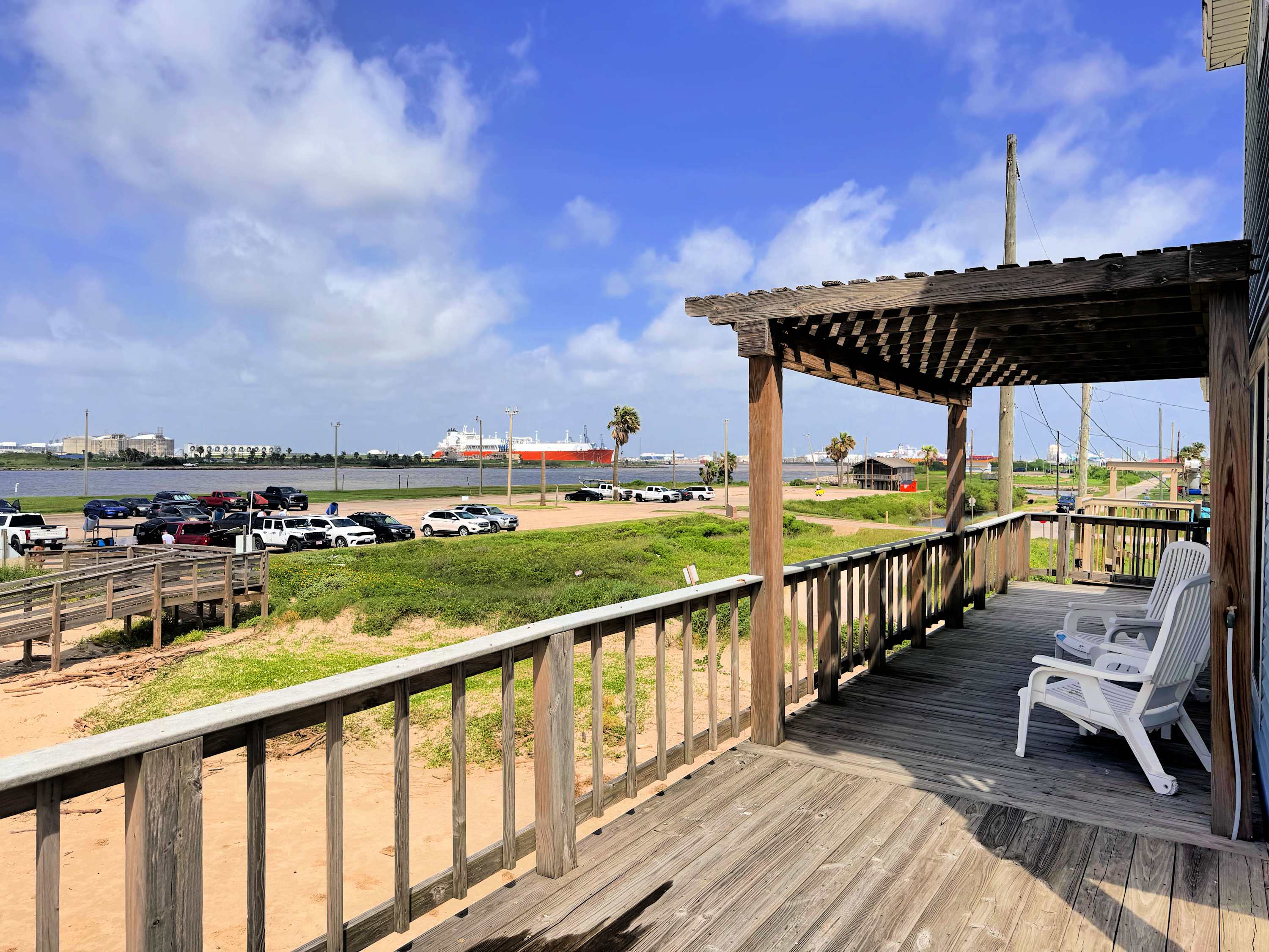 Seaside Haven Direct Beachfront by the Jetty 6