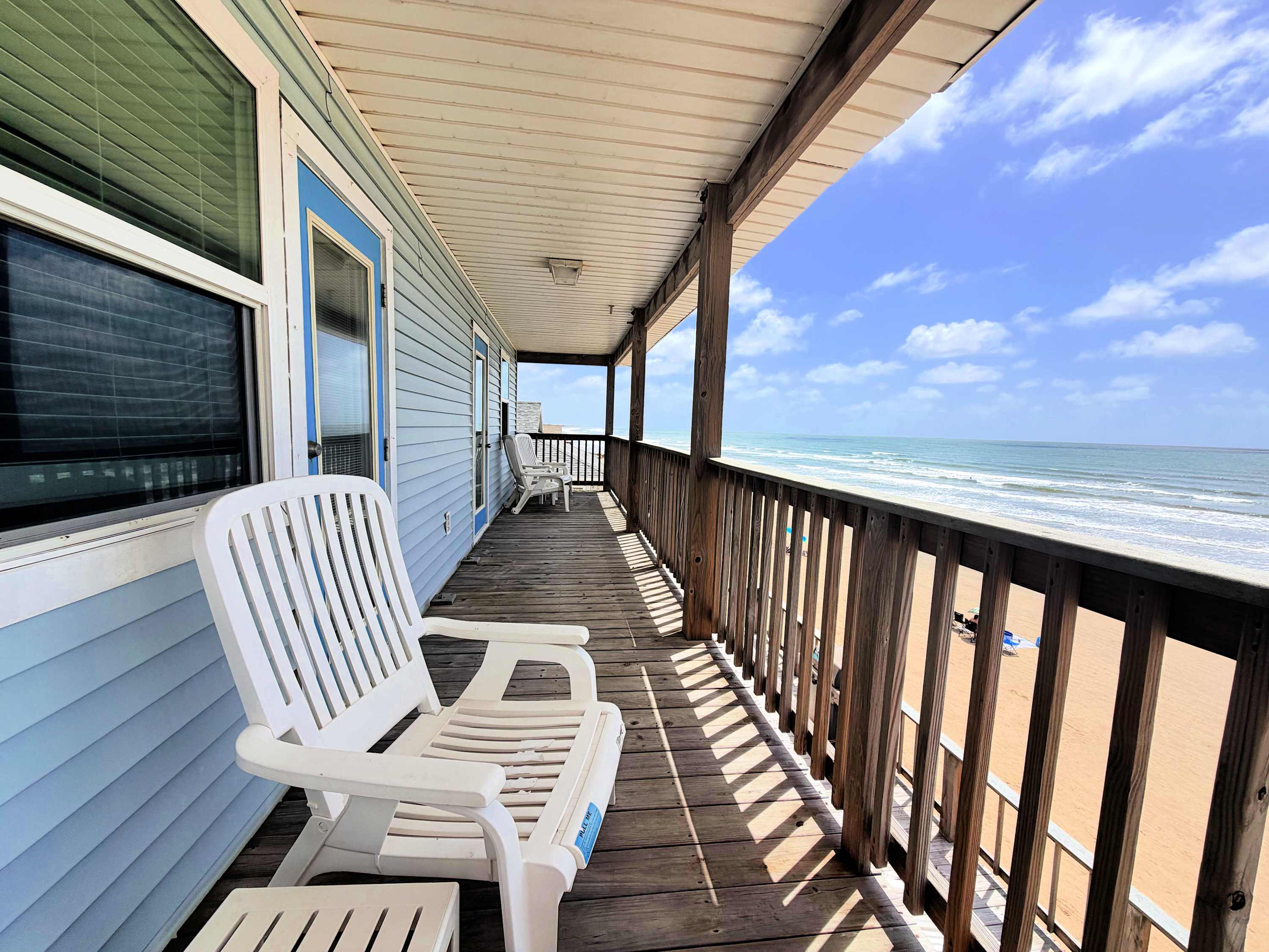 Seaside Haven Direct Beachfront by the Jetty 3