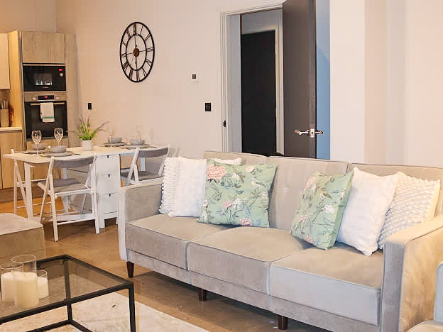 Effortless Stays at Luxury Birmingham 2BR Sleeps 6 in 27 Alcester Street B12 0NX - Property image 6 - VivreStays