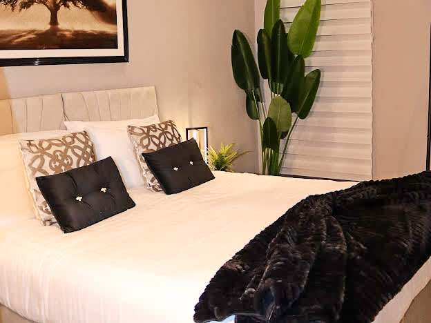Effortless Stays at Luxury Birmingham 2BR Sleeps 6 in 27 Alcester Street B12 0NX - Property image 4 - VivreStays