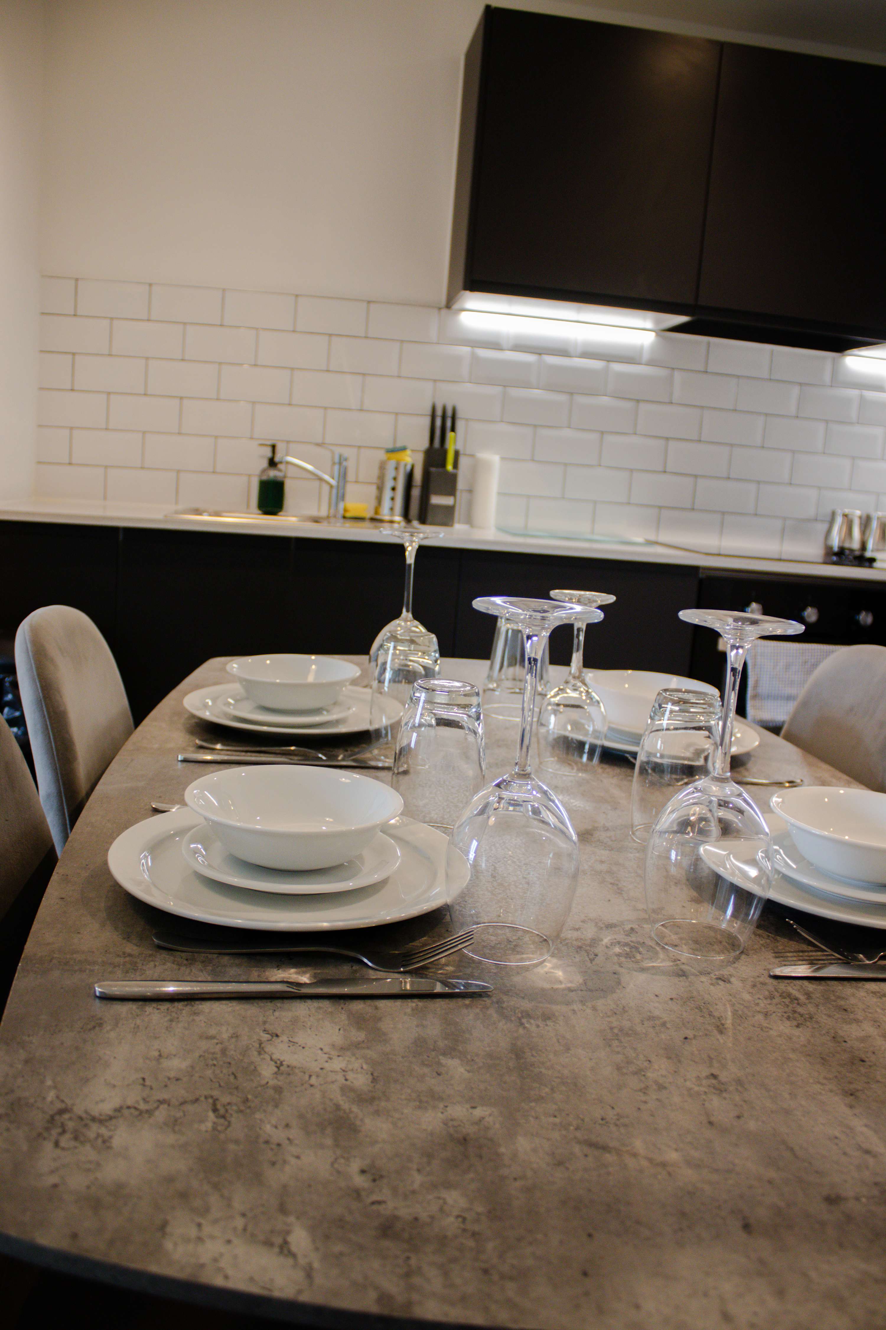 Effortless Stays at 2BR Escape OldTrafford Stadium in 86 Talbot Road M16 0UF - Property image 9 - VivreStays
