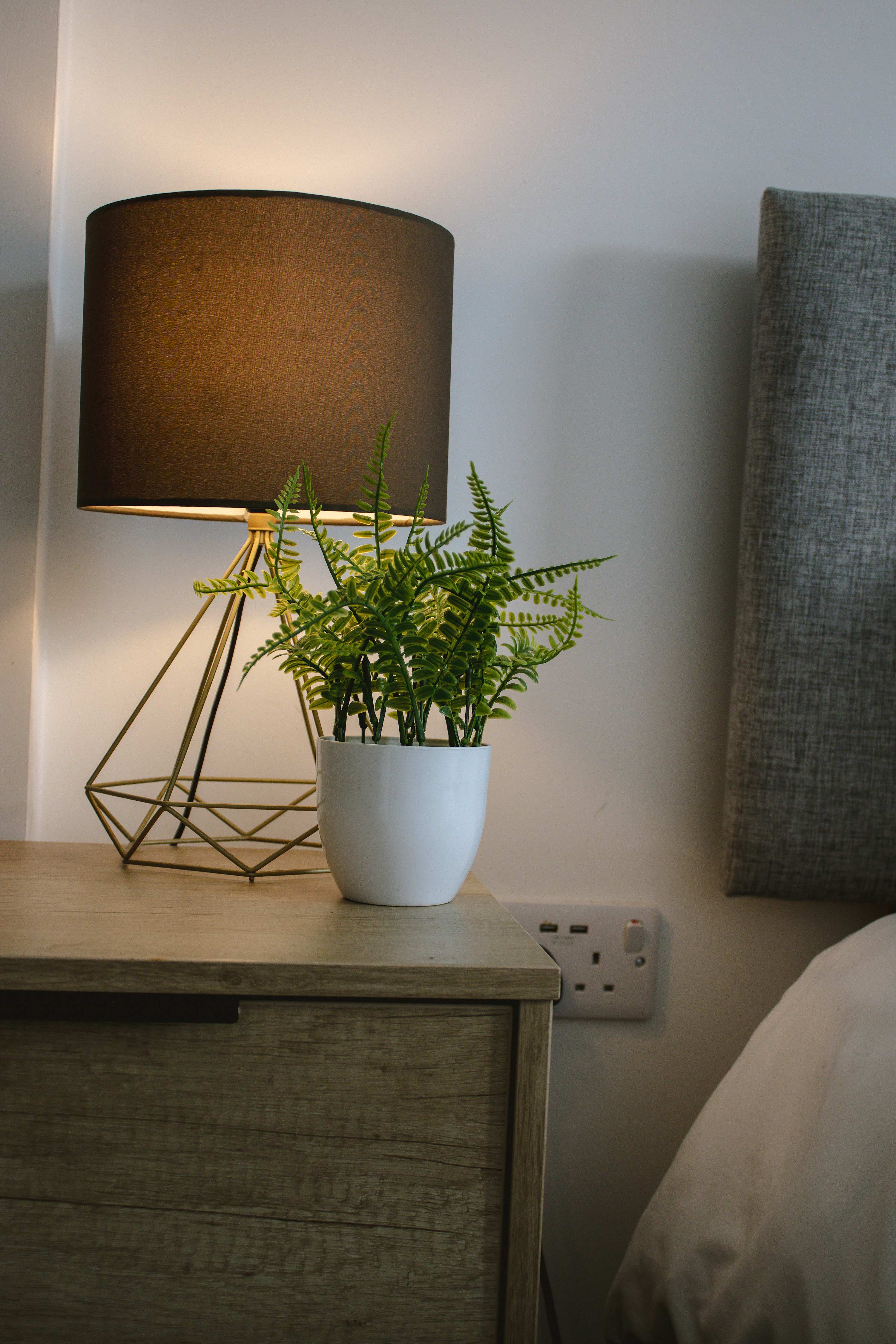 Effortless Stays at 2BR Escape OldTrafford Stadium in 86 Talbot Road M16 0UF - Property image 10 - VivreStays