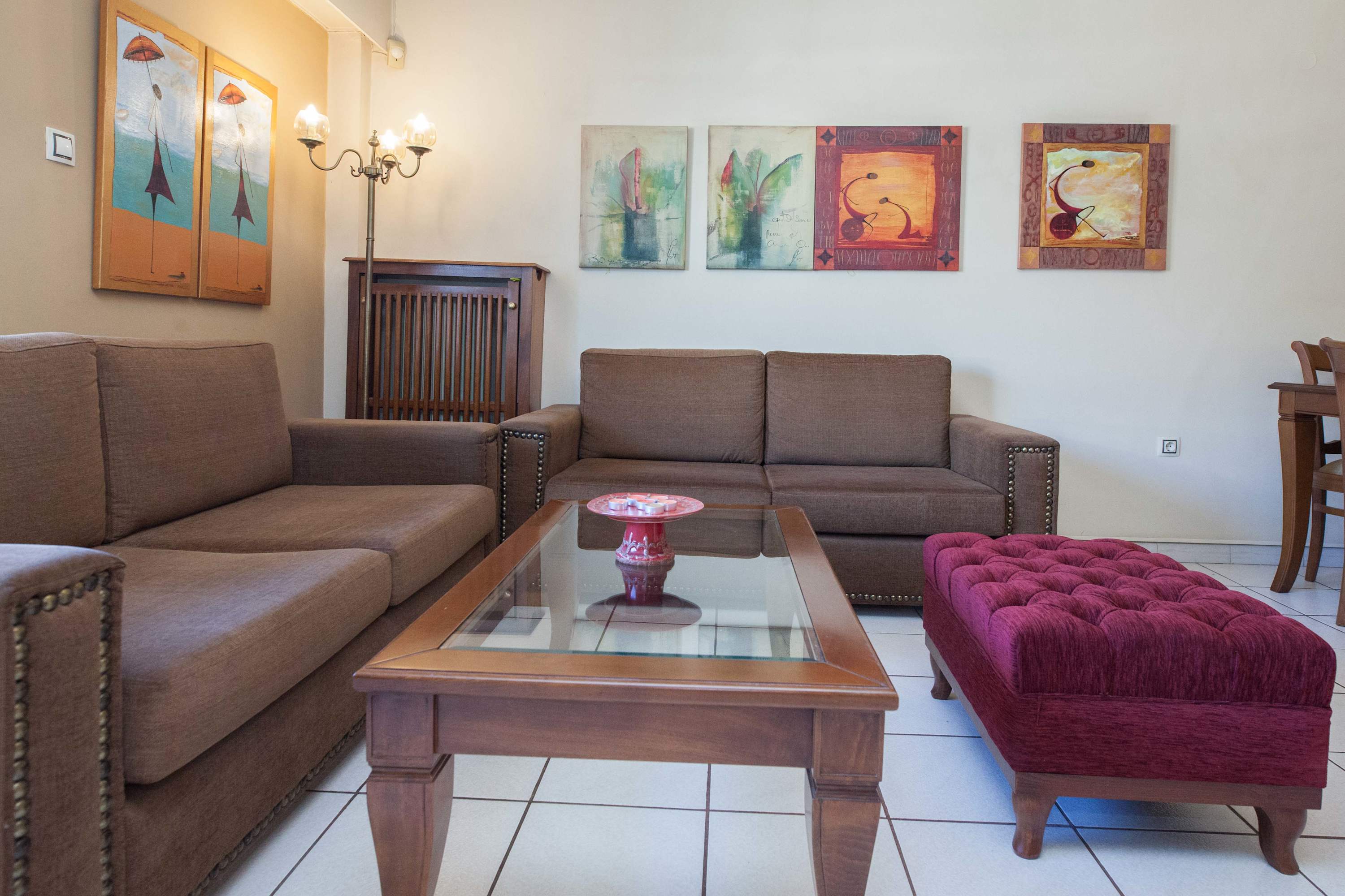 Elegant 2 Bd Apt with Balcony in Korydallos Square in Athens — photo 3