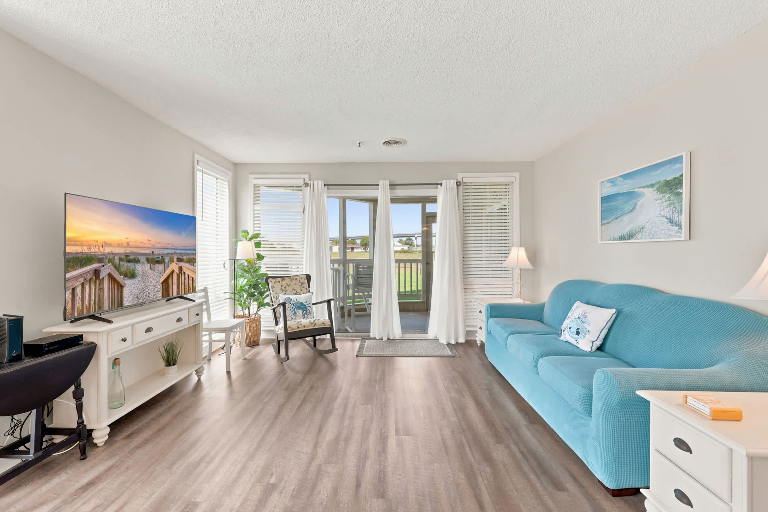 Saltwater Serenity Ground Floor Home Near Waterway