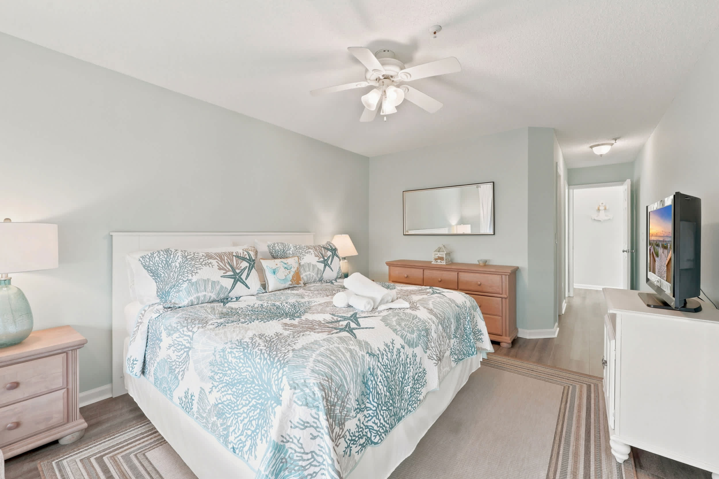 Saltwater Serenity Ground Floor Home Near Waterway
