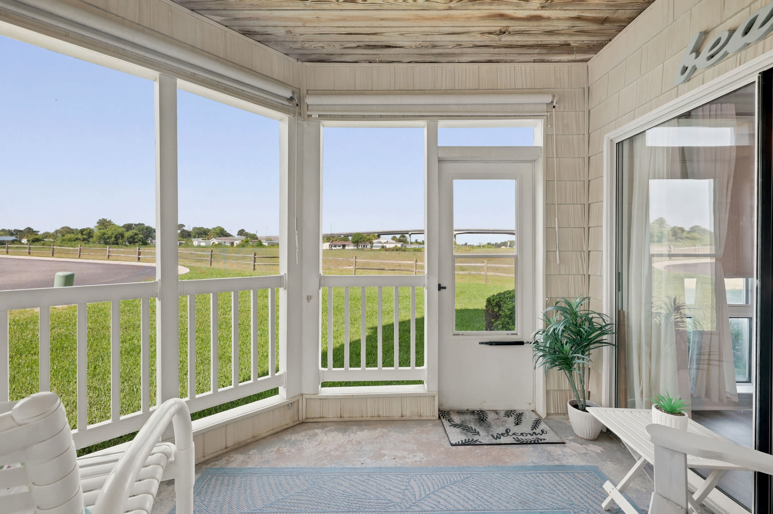 Saltwater Serenity Ground Floor Home Near Waterway