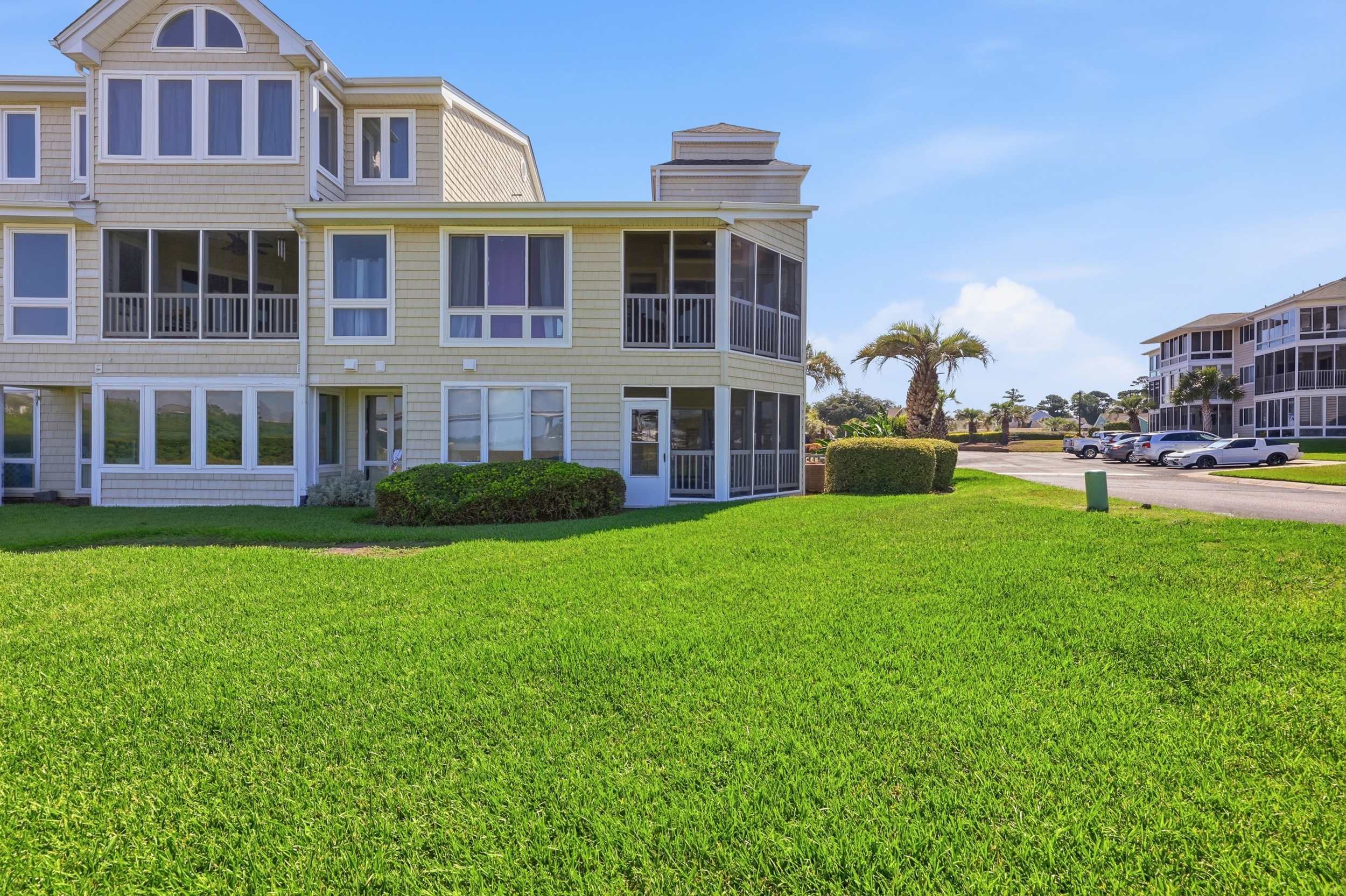 Saltwater Serenity Ground Floor Home Near Waterway