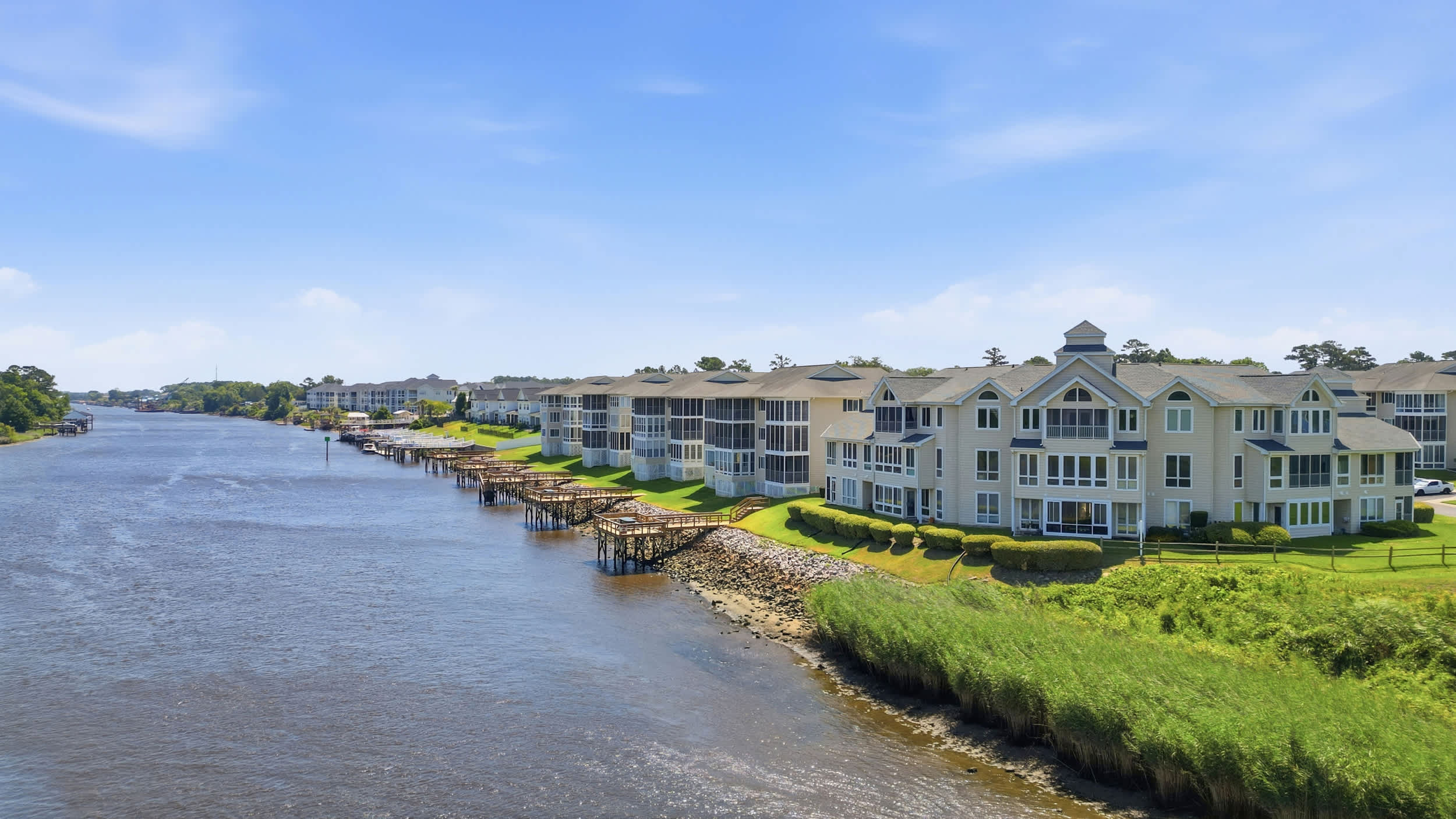 Saltwater Serenity Ground Floor Home Near Waterway