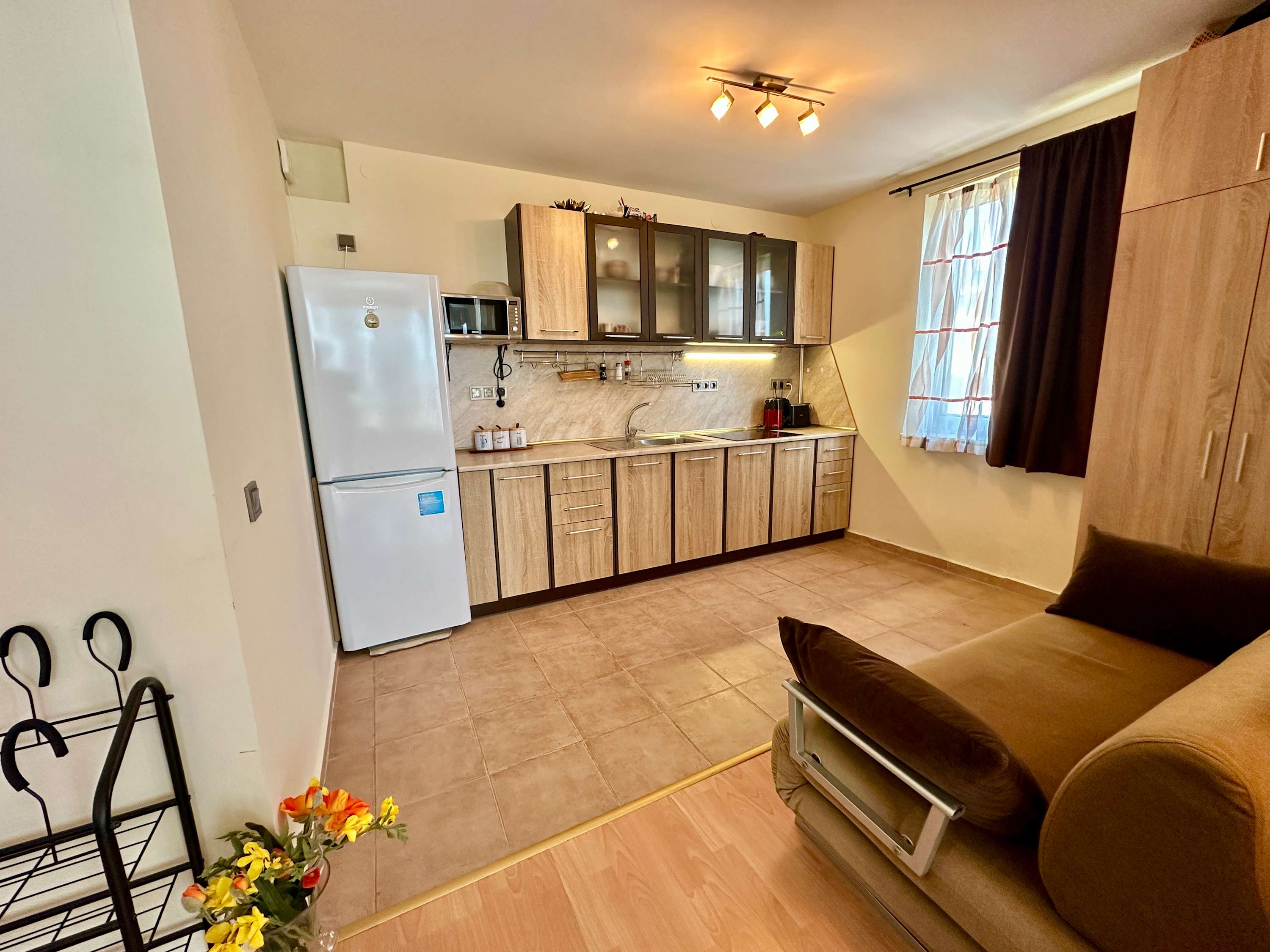Property thumbnail 1