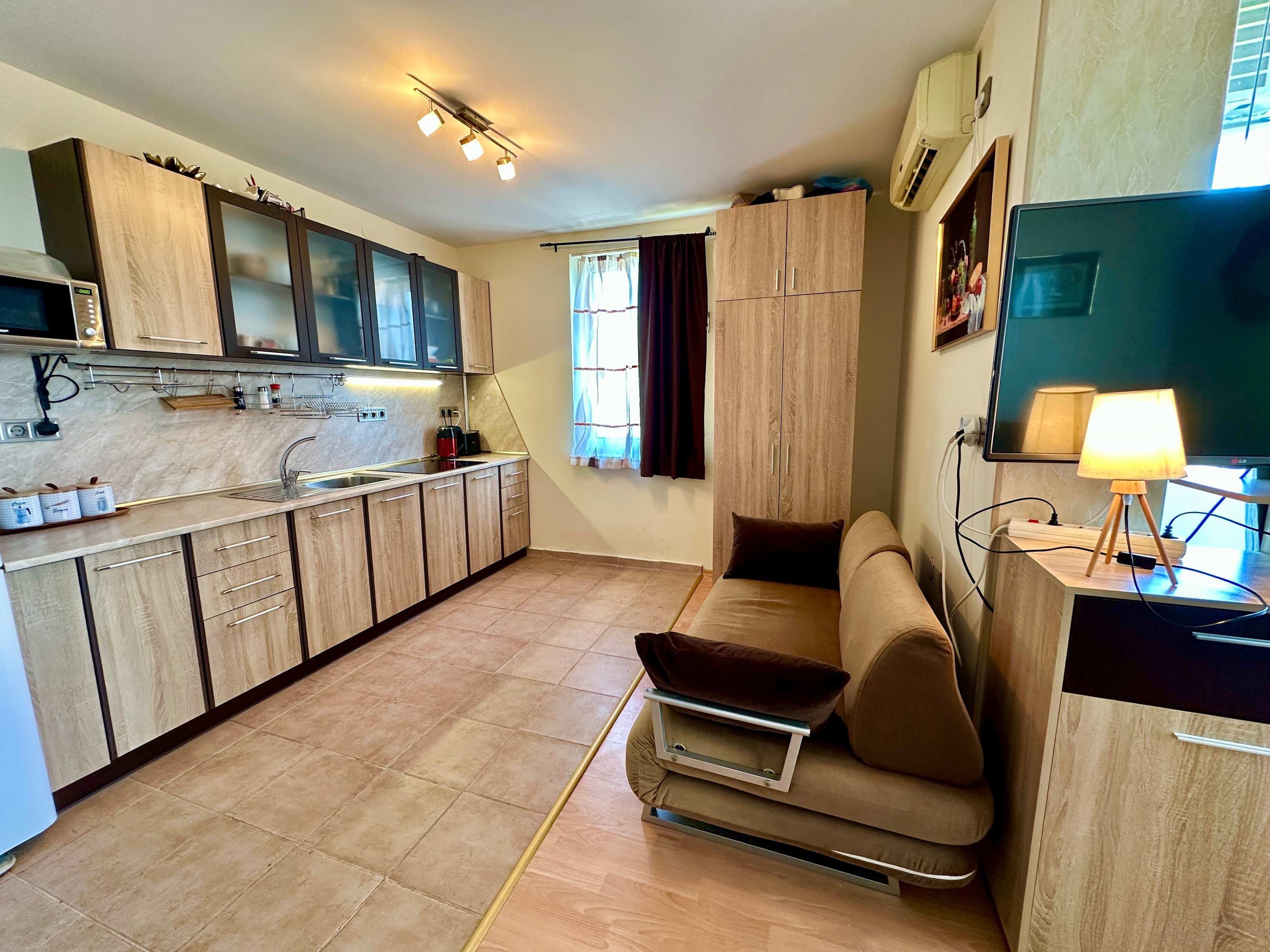 Property thumbnail 9