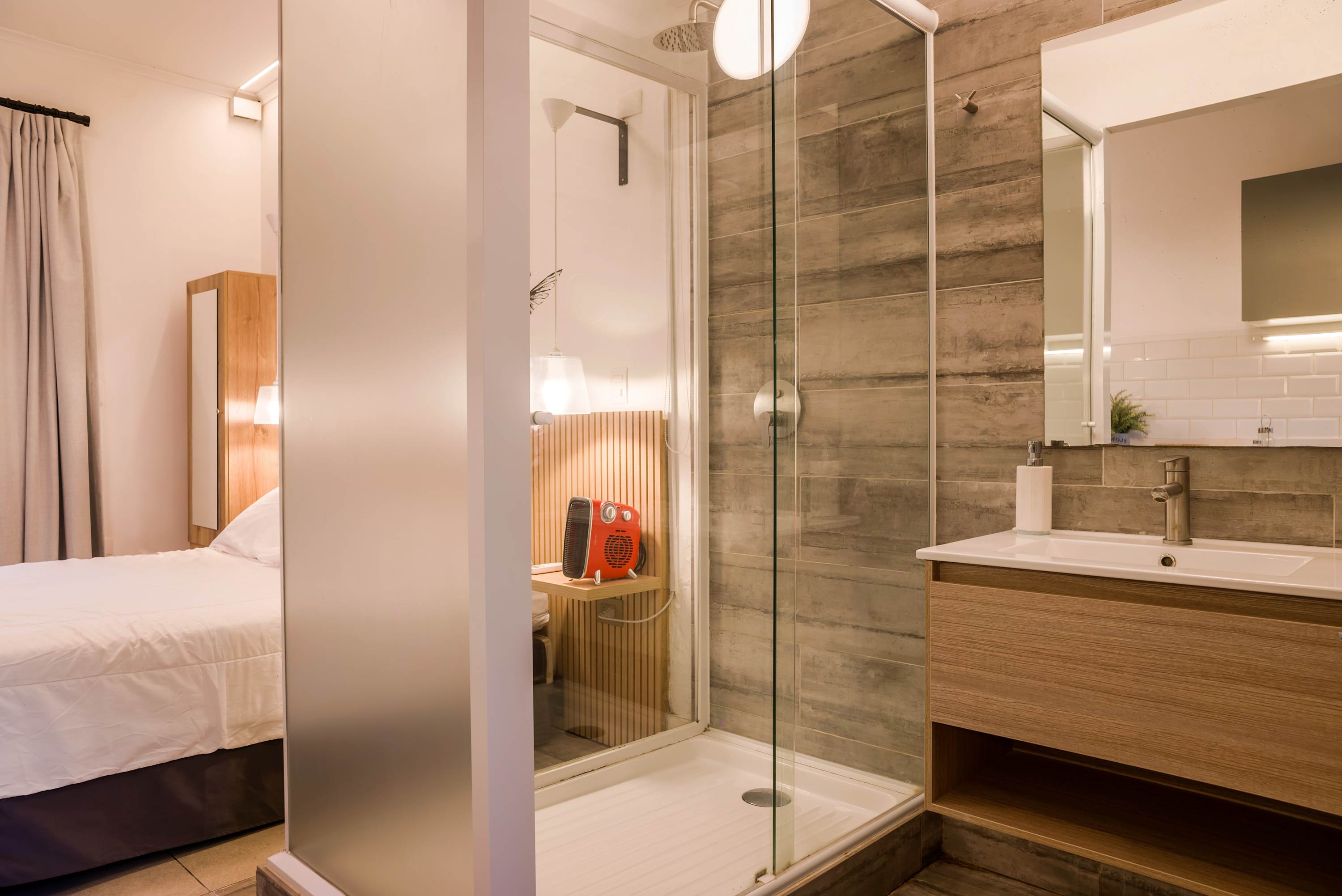 Stylish Studio in Bellavista | Steps from Metro